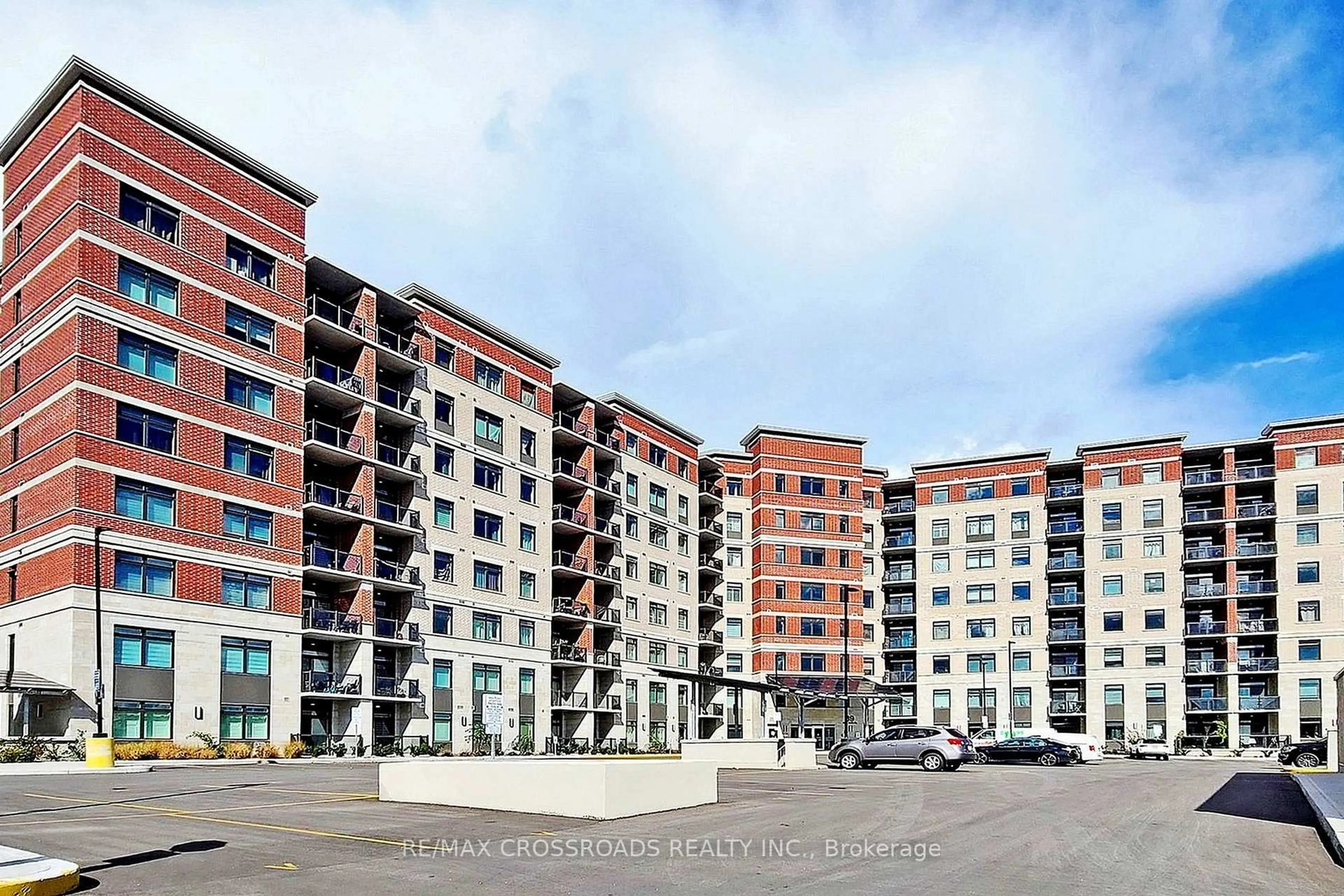 A pic from outside/outdoor area/front of a property/back of a property/a pic from drone, building for 39 New Delhi Dr #601, Markham Ontario L3S 0E1