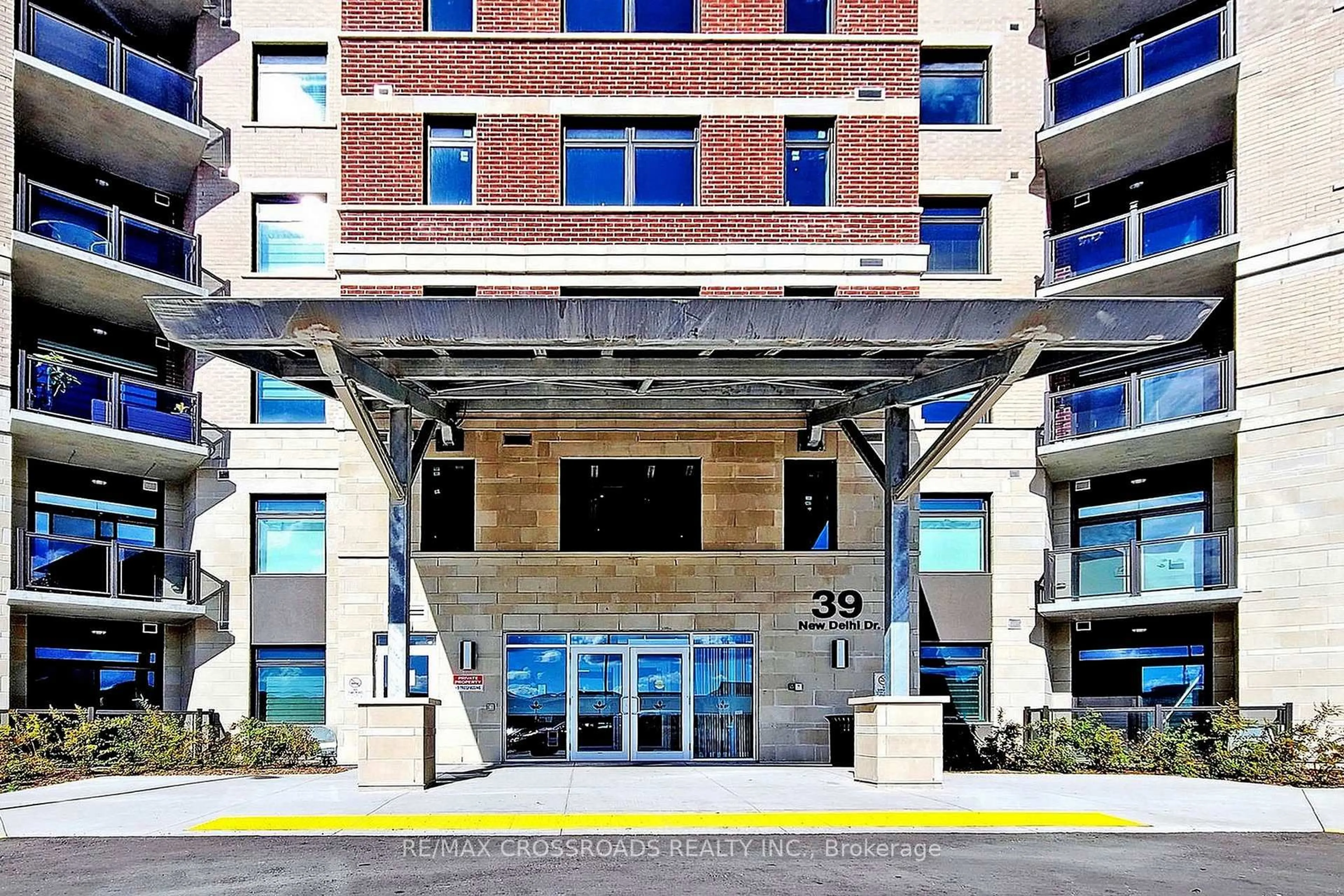Indoor foyer for 39 New Delhi Dr #601, Markham Ontario L3S 0E1