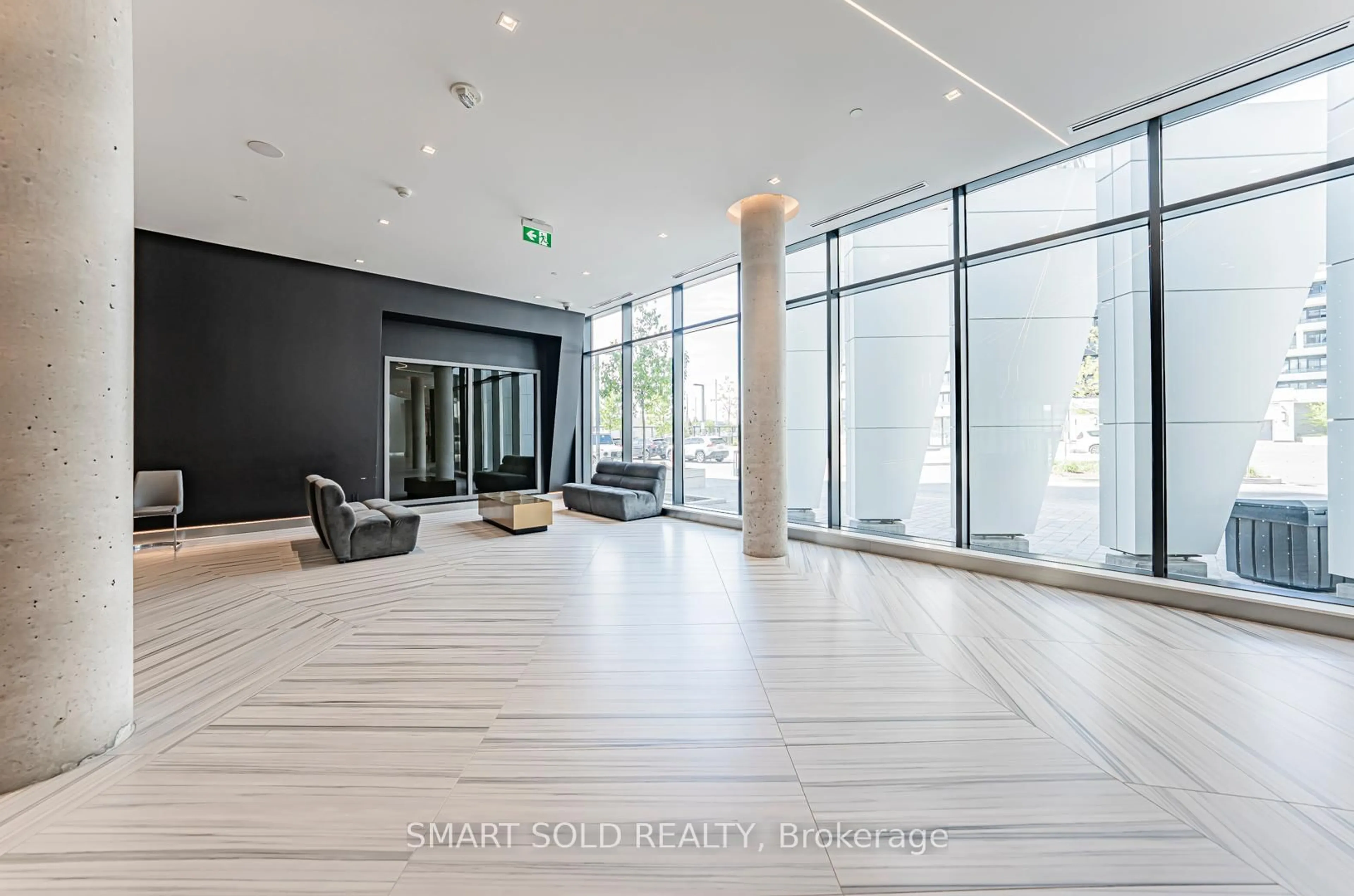 Indoor foyer for 8 water walk Dr #3007, Markham Ontario L3R 6L4