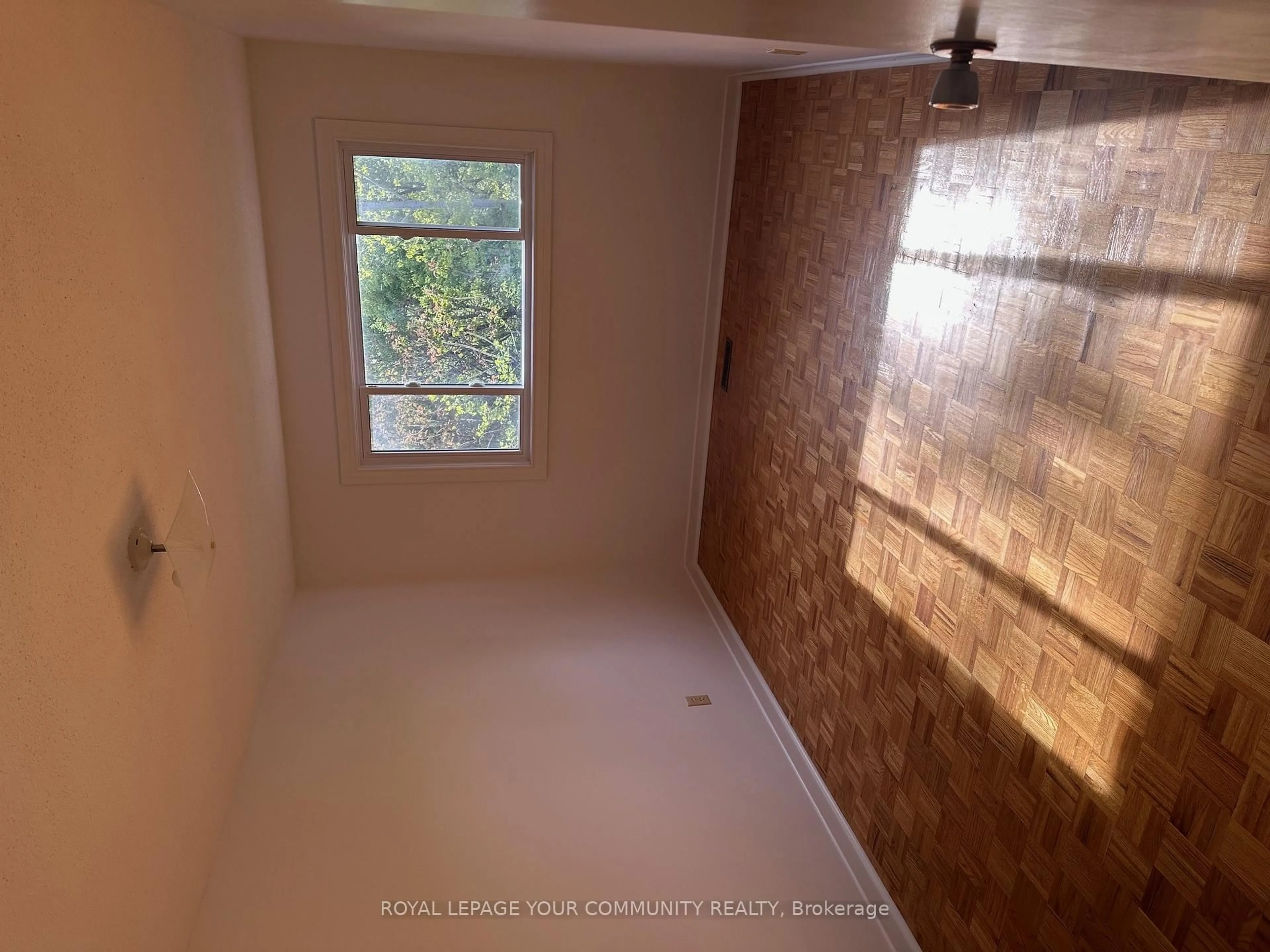 A pic of a room for 40 Castle Rock Dr #9, Richmond Hill Ontario L4C 5H5