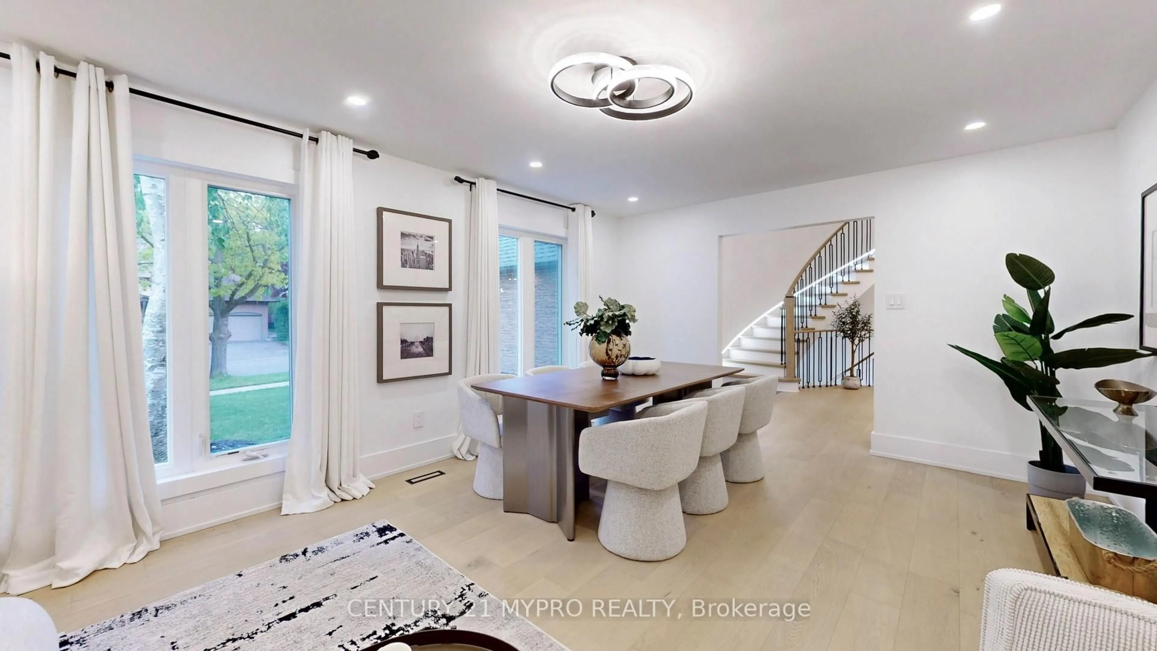 Dining room, unknown for 8 Briarwood Rd, Markham Ontario L3R 2X2