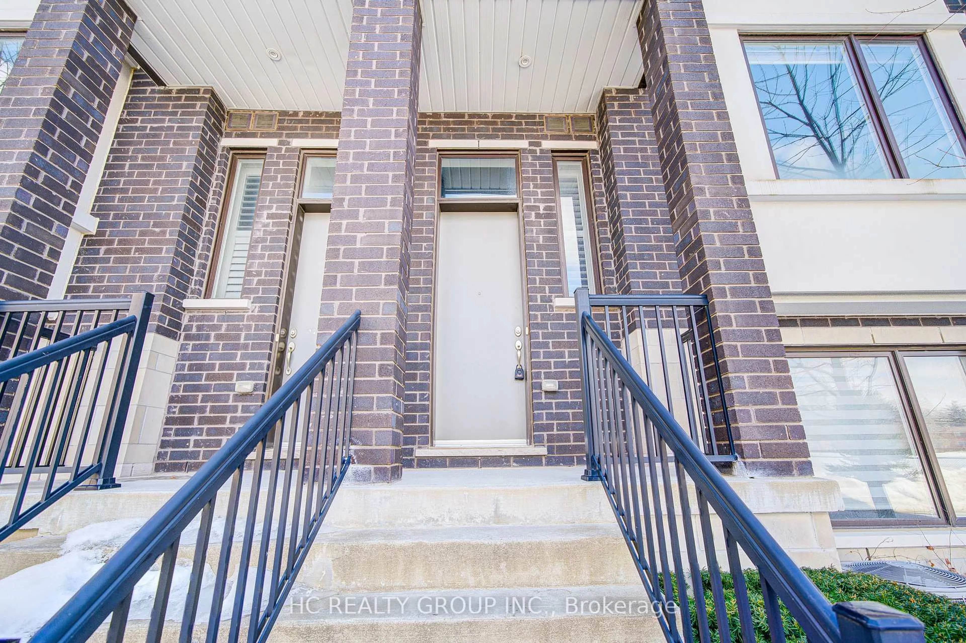 Unknown for 25 Lafferty Lane, Richmond Hill Ontario L4C 0Z8