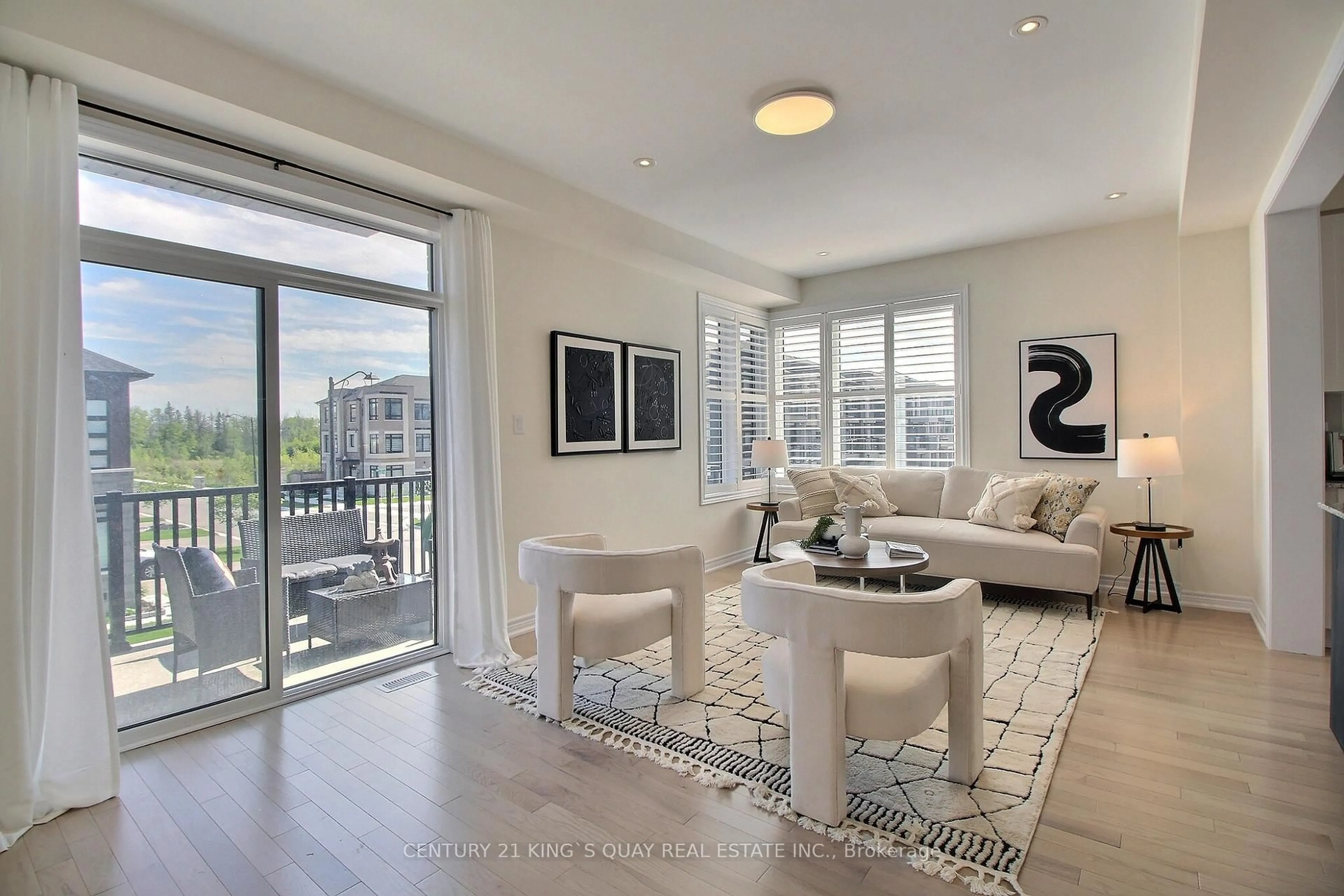 Living room with furniture, unknown for 25 McCague Ave, Richmond Hill Ontario L4S 0J4