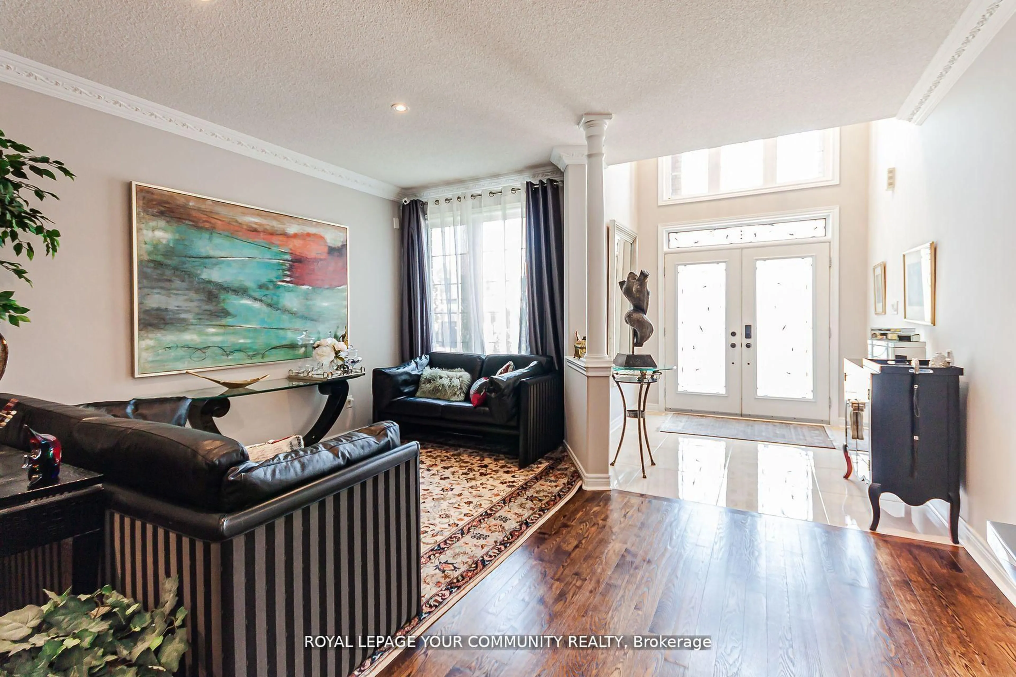 Indoor entryway for 60 Pantano Dr, Vaughan Ontario L4J 0B2