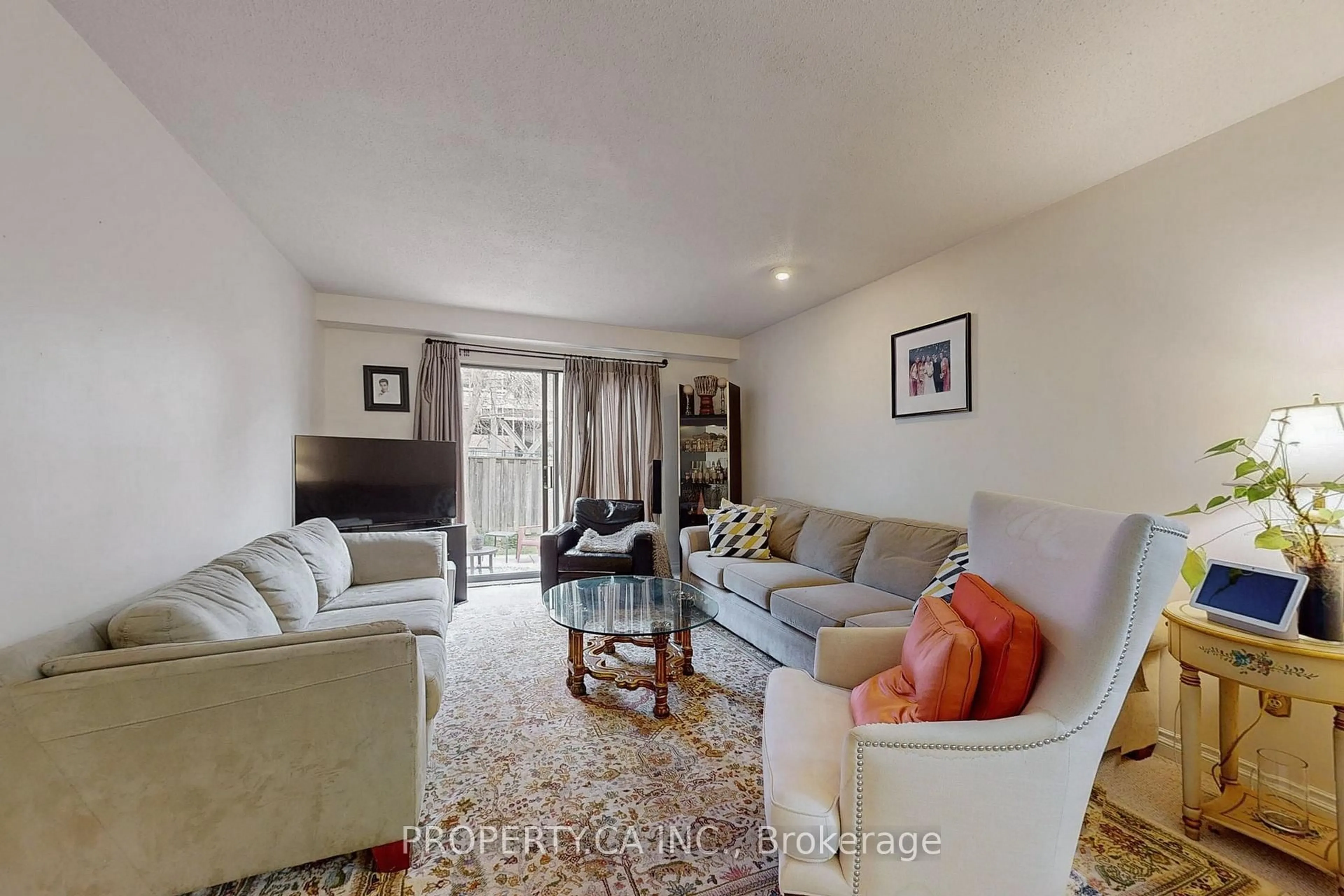 Living room with furniture, unknown for 109 Lisa Cres, Vaughan Ontario L4J 2N2