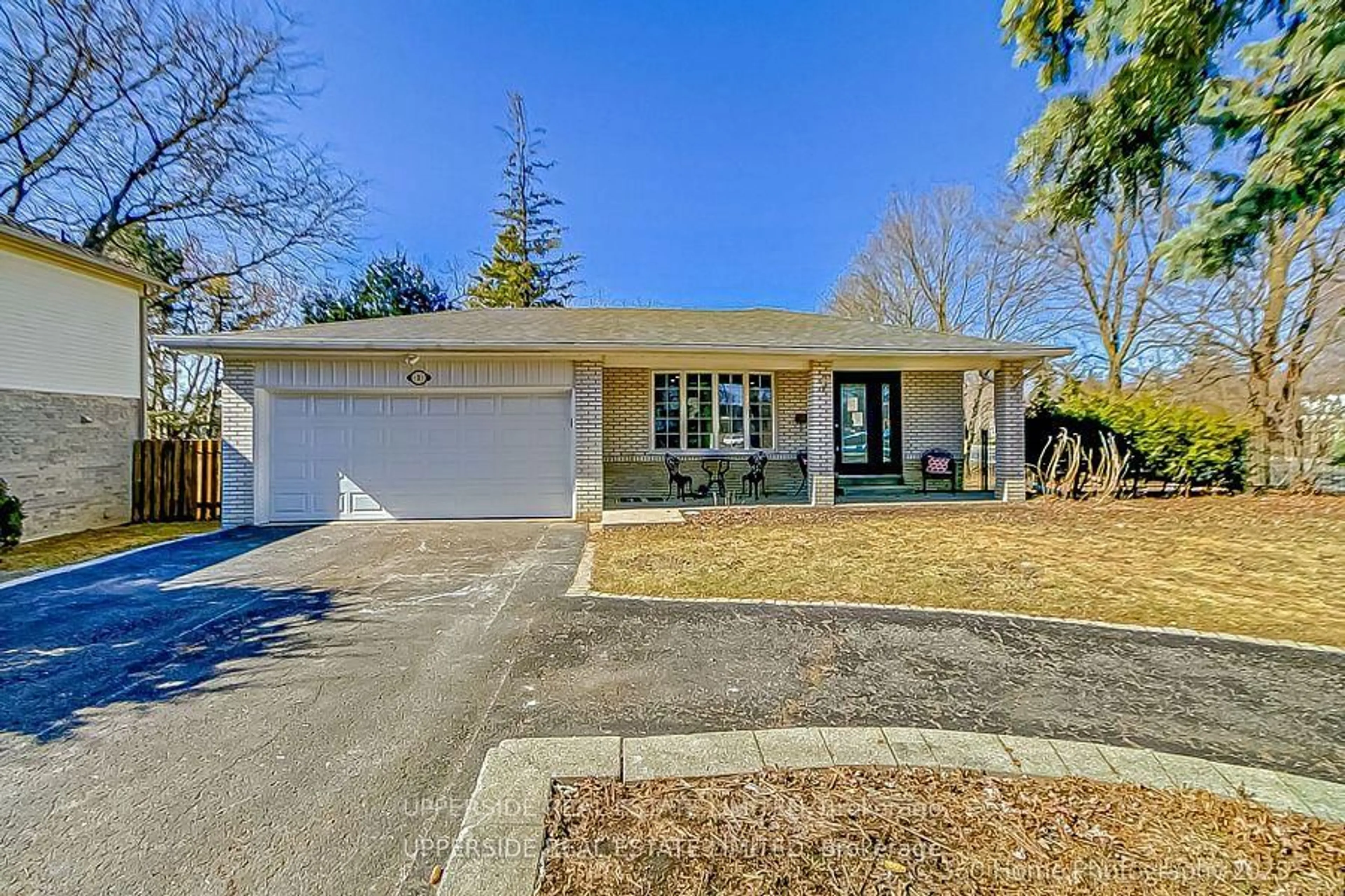 A pic from outside/outdoor area/front of a property/back of a property/a pic from drone, street for 2 CHRISTMAN Crt, Markham Ontario L3P 3C8