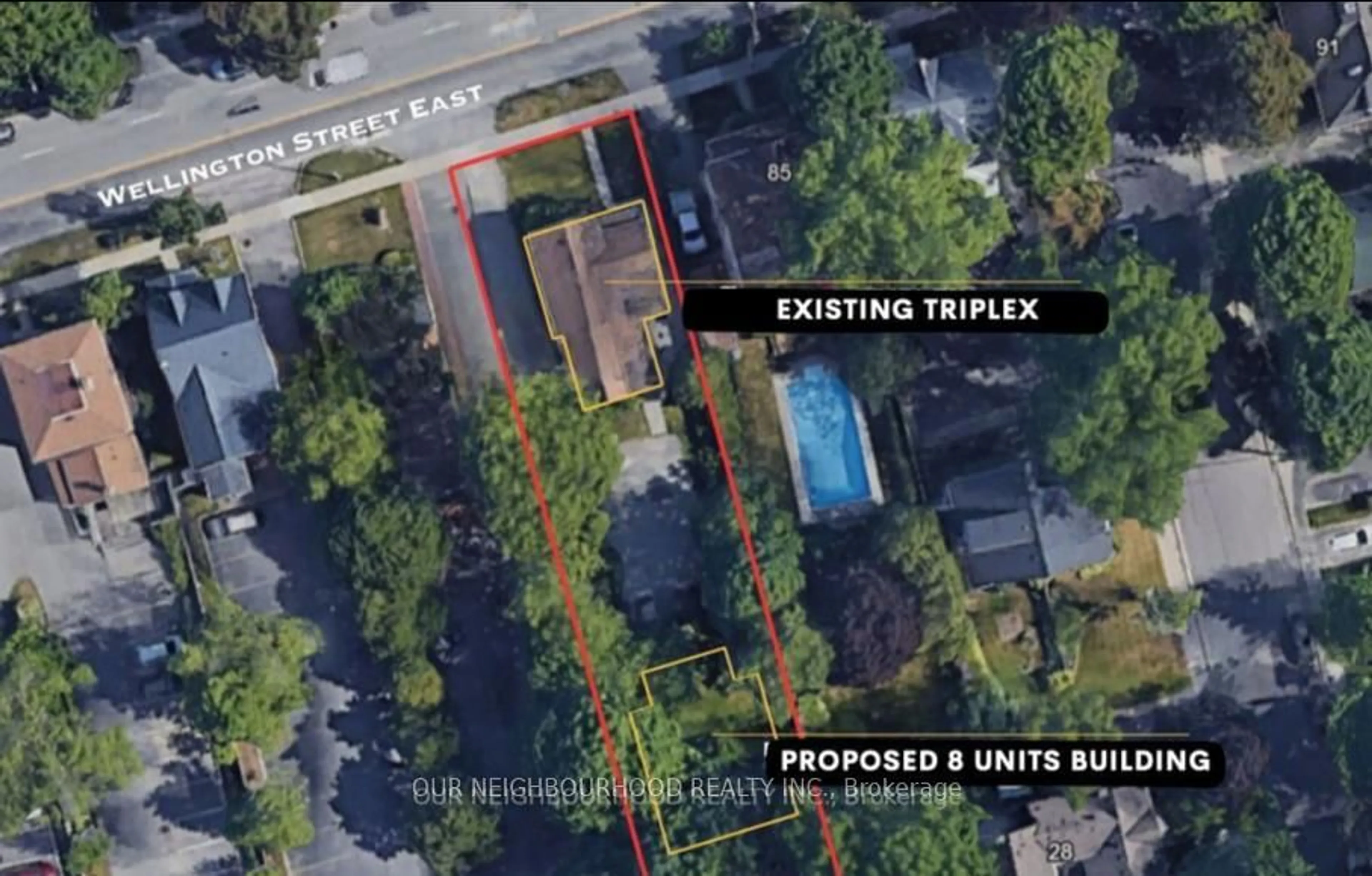 A pic from outside/outdoor area/front of a property/back of a property/a pic from drone, street for 81 Wellington St, Aurora Ontario L4G 1H7
