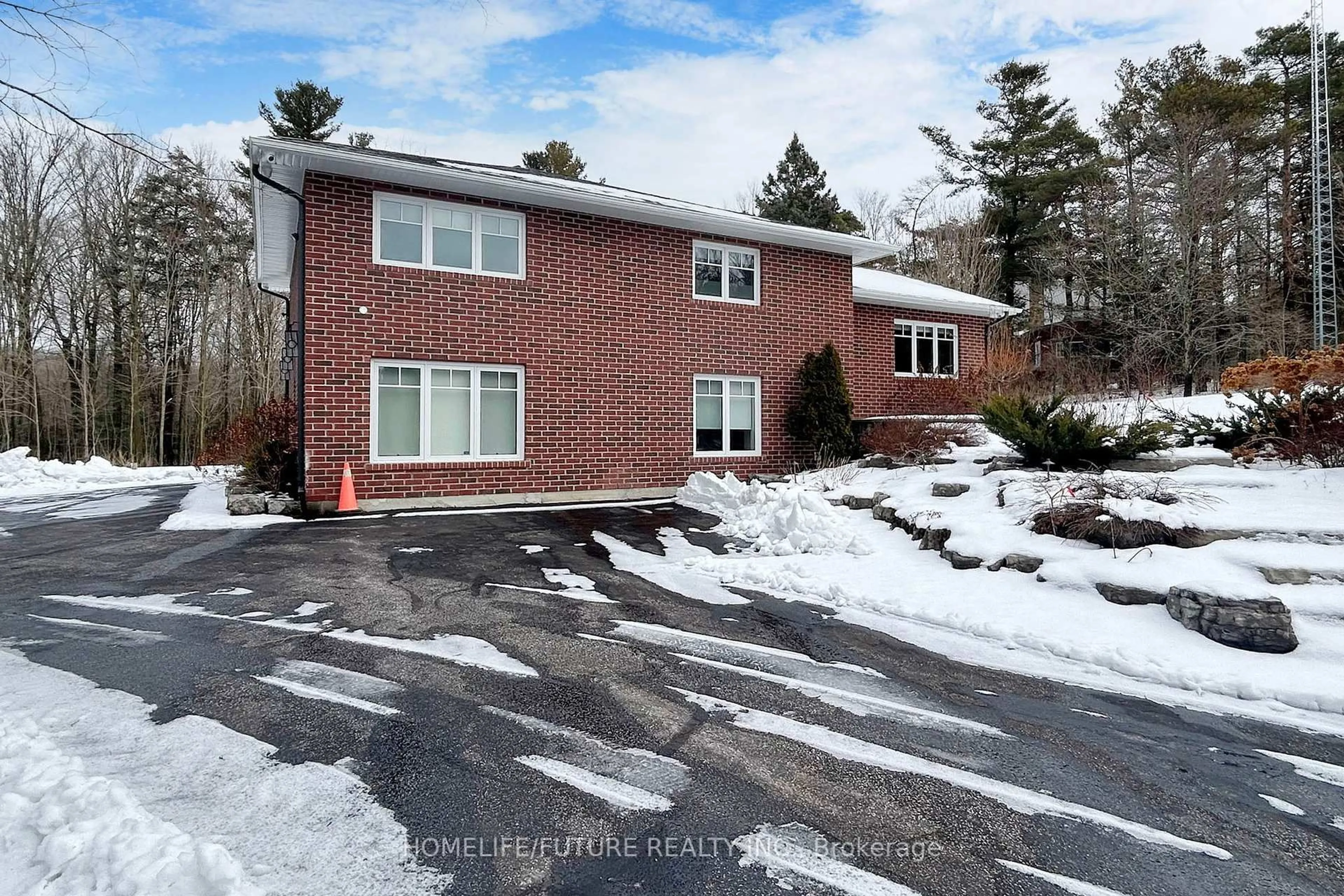 Unknown for 5556 Vivian Rd, Whitchurch-Stouffville Ontario L4A 3G9