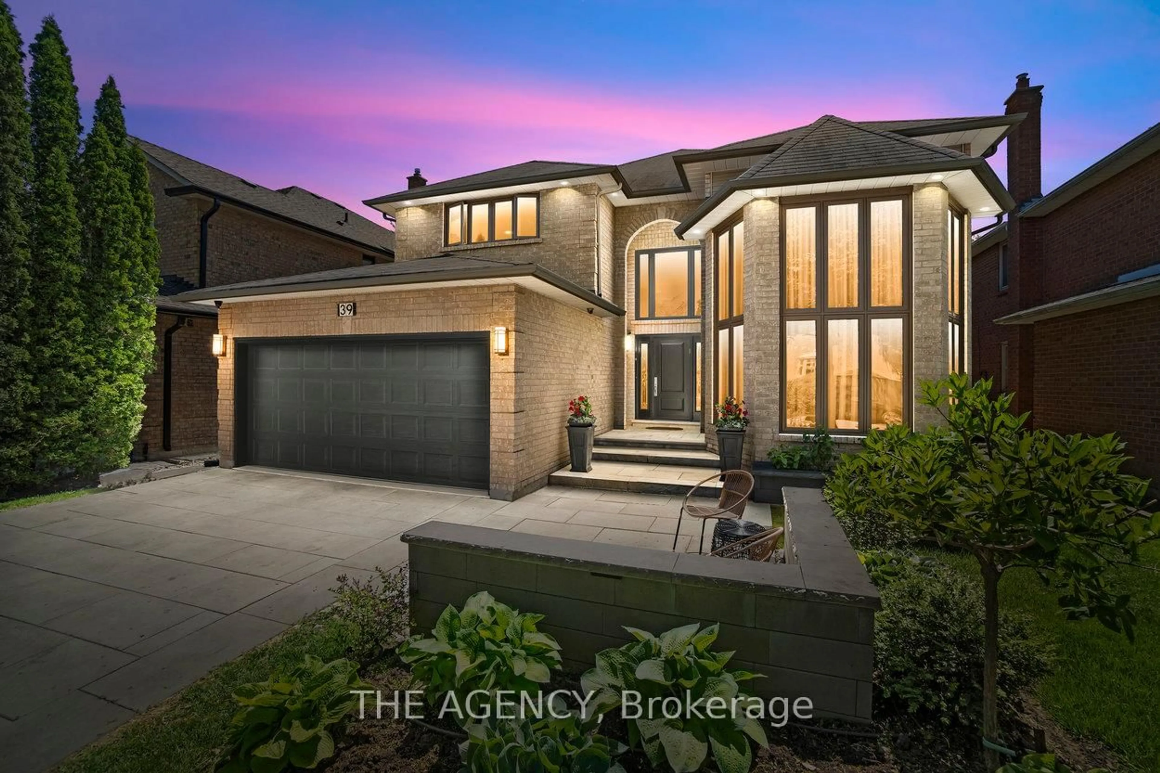 Unknown for 39 Savoy Cres, Vaughan Ontario L4J 7W3