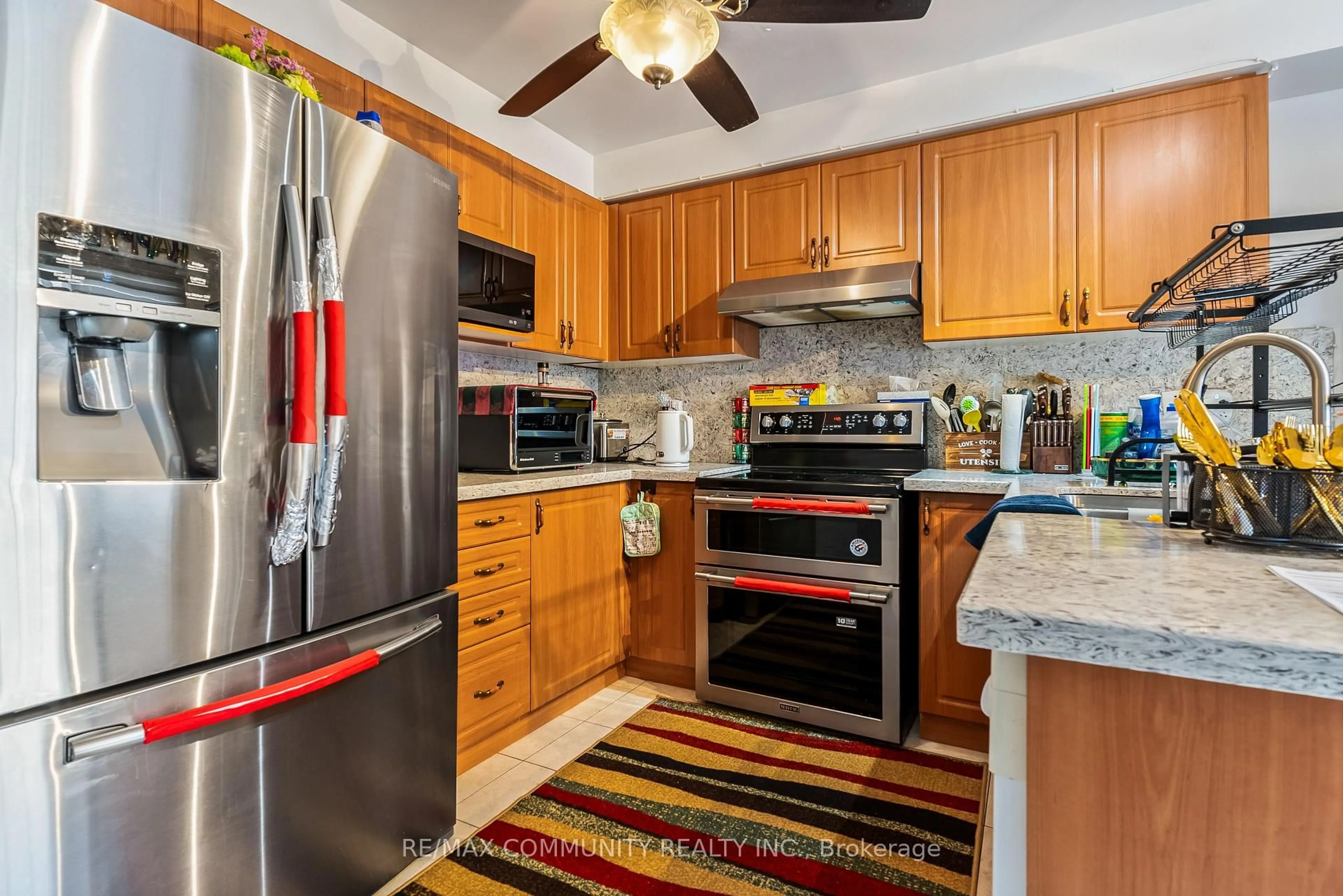 Standard kitchen, unknown for 2662 Bur Oak Ave, Markham Ontario L6B 1J1