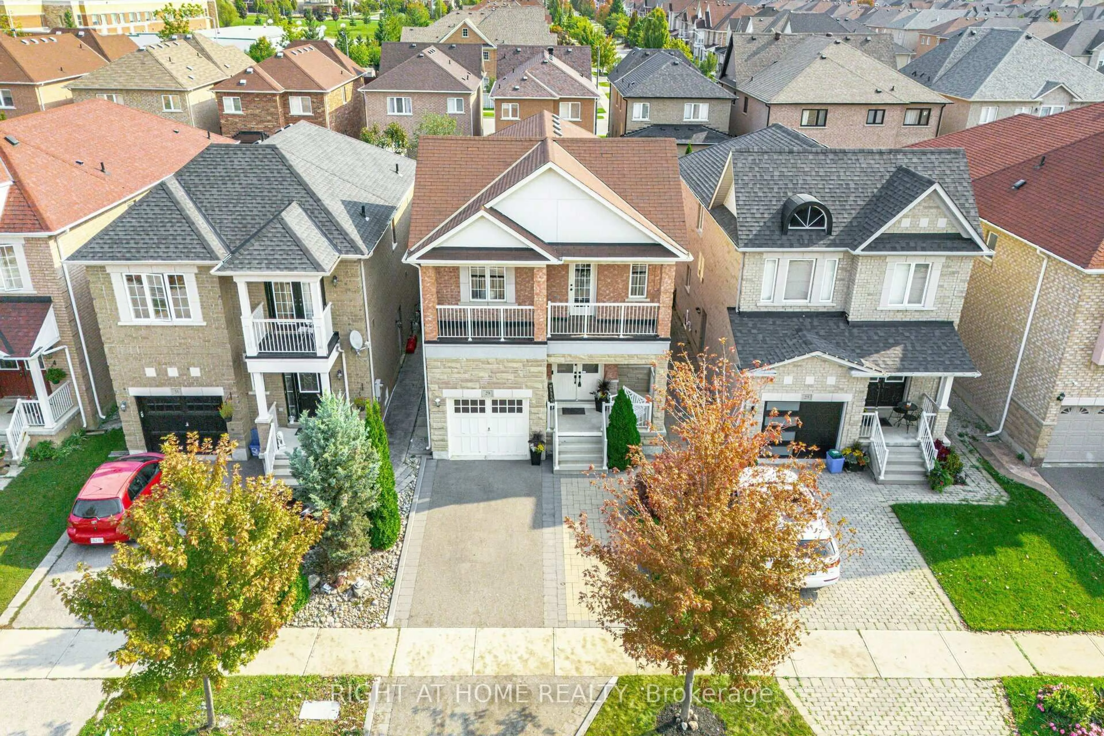 A pic from outside/outdoor area/front of a property/back of a property/a pic from drone, street for 29 Boticelli Way, Vaughan Ontario L4H 0C6