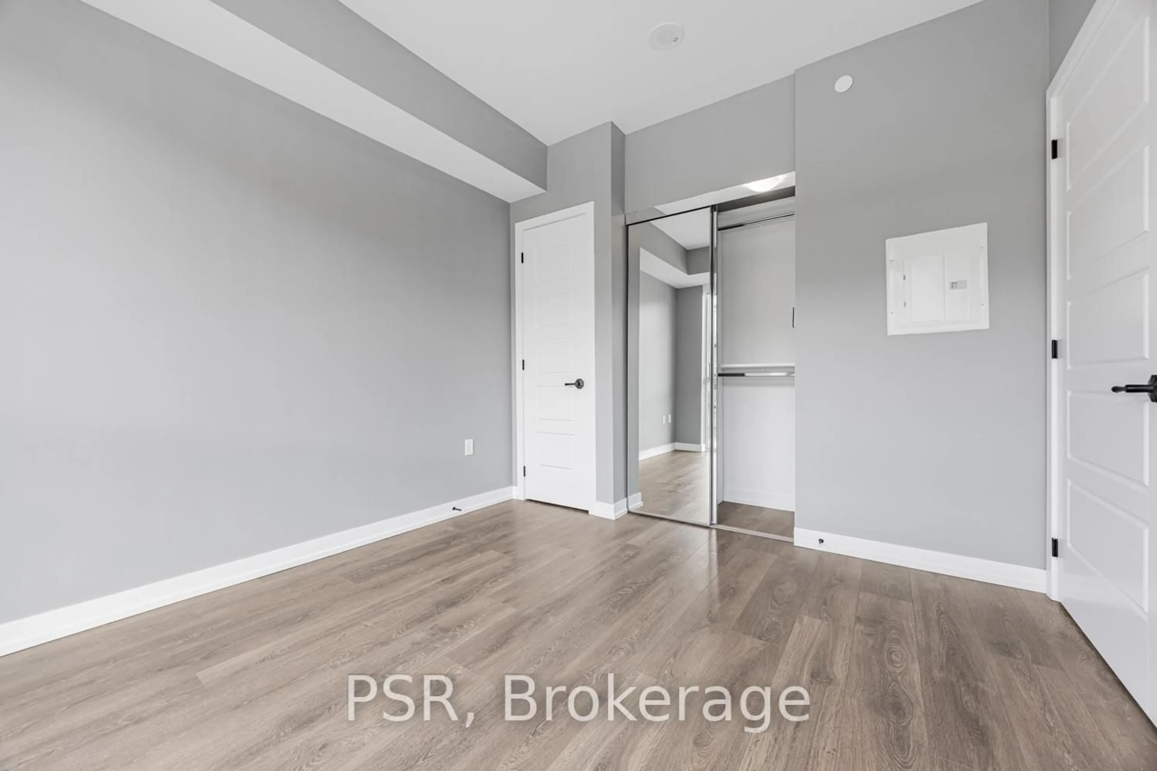 A pic of a room for 415 Sea Ray Ave #233, Innisfil Ontario L9S 0N9