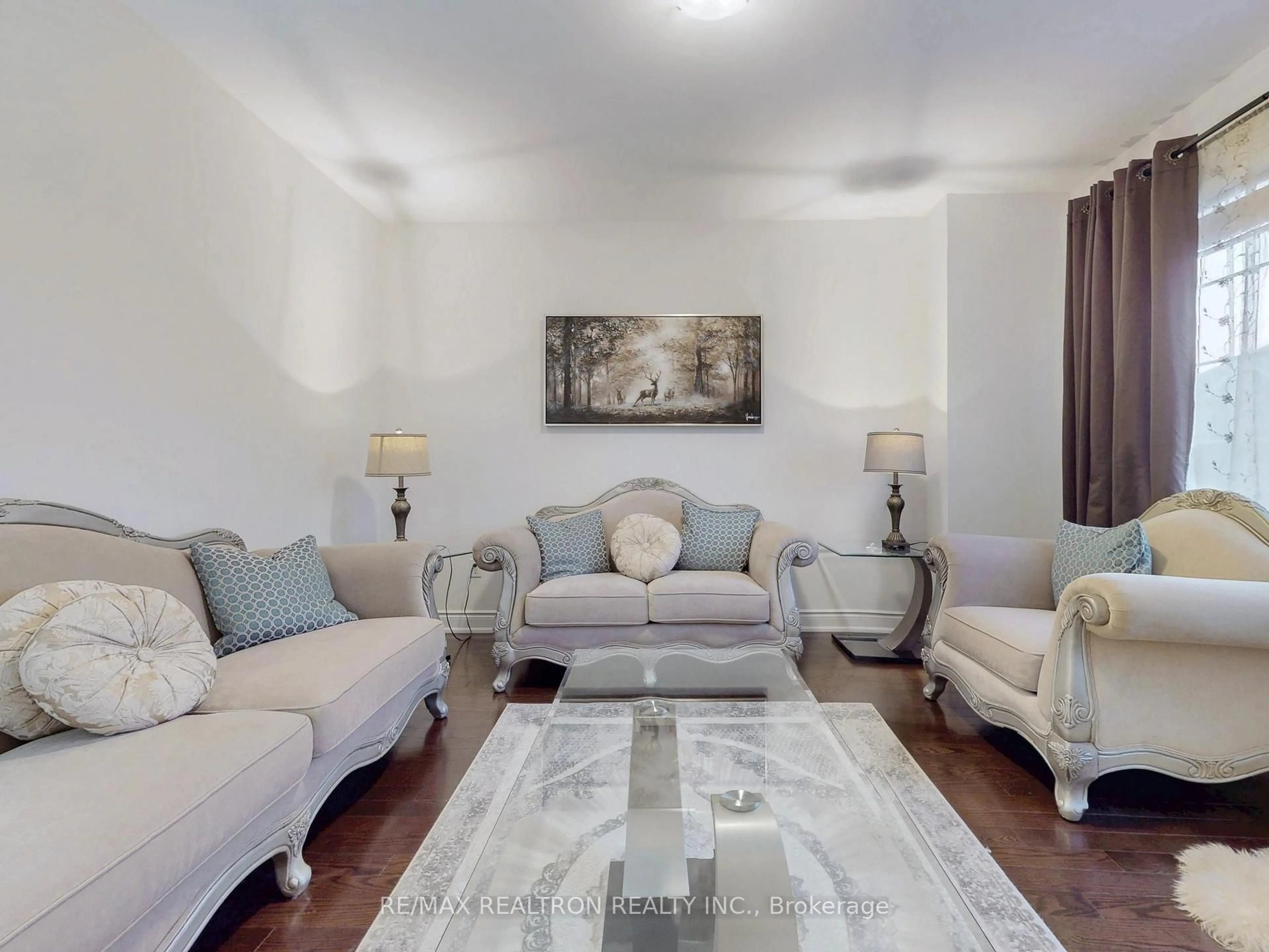 Living room with furniture, unknown for 245 Danny Wheeler Blvd, Georgina Ontario L4P 0J8