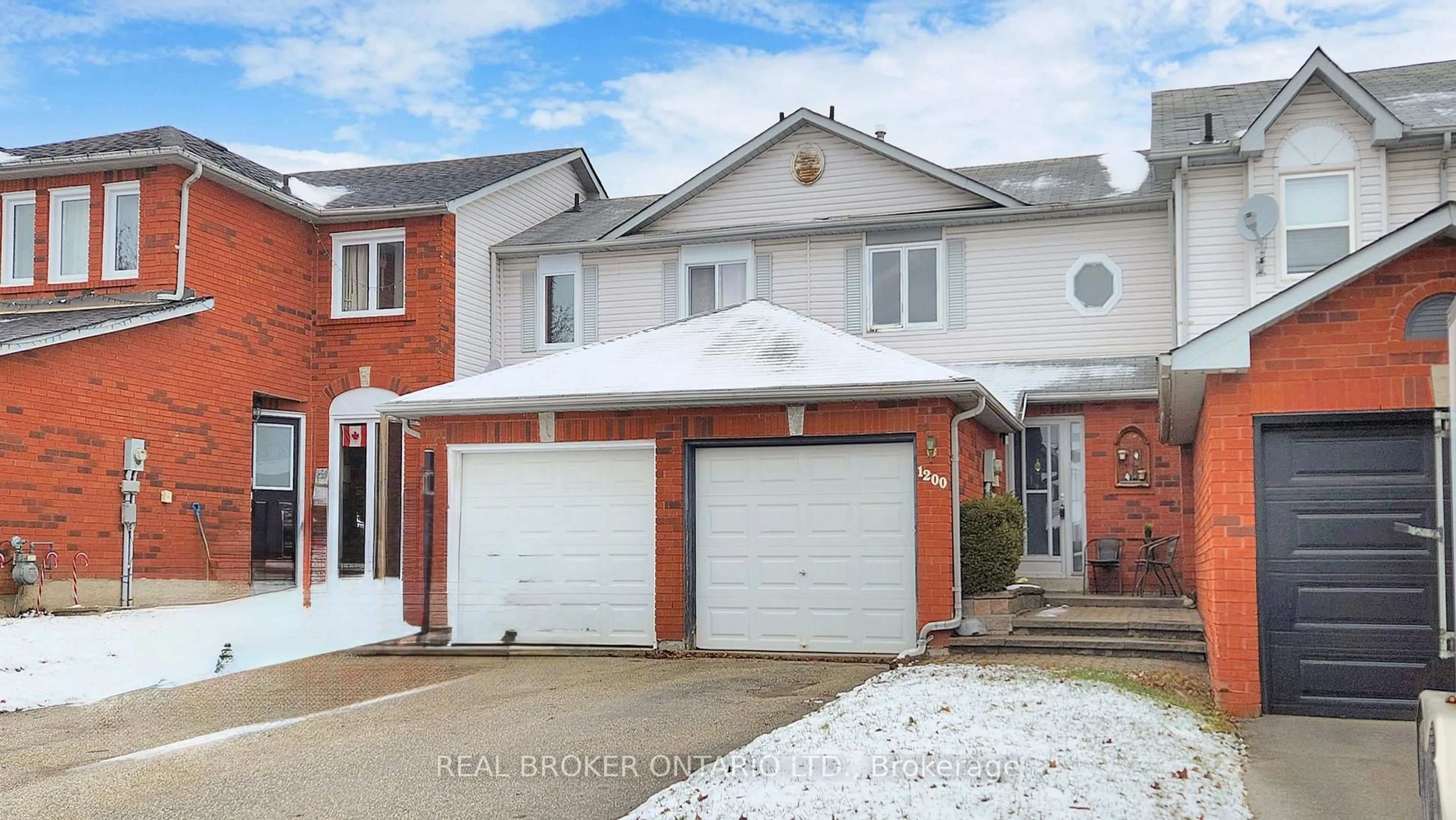 Home with brick exterior material, street for 1200 Inniswood St, Innisfil Ontario L9S 1X7