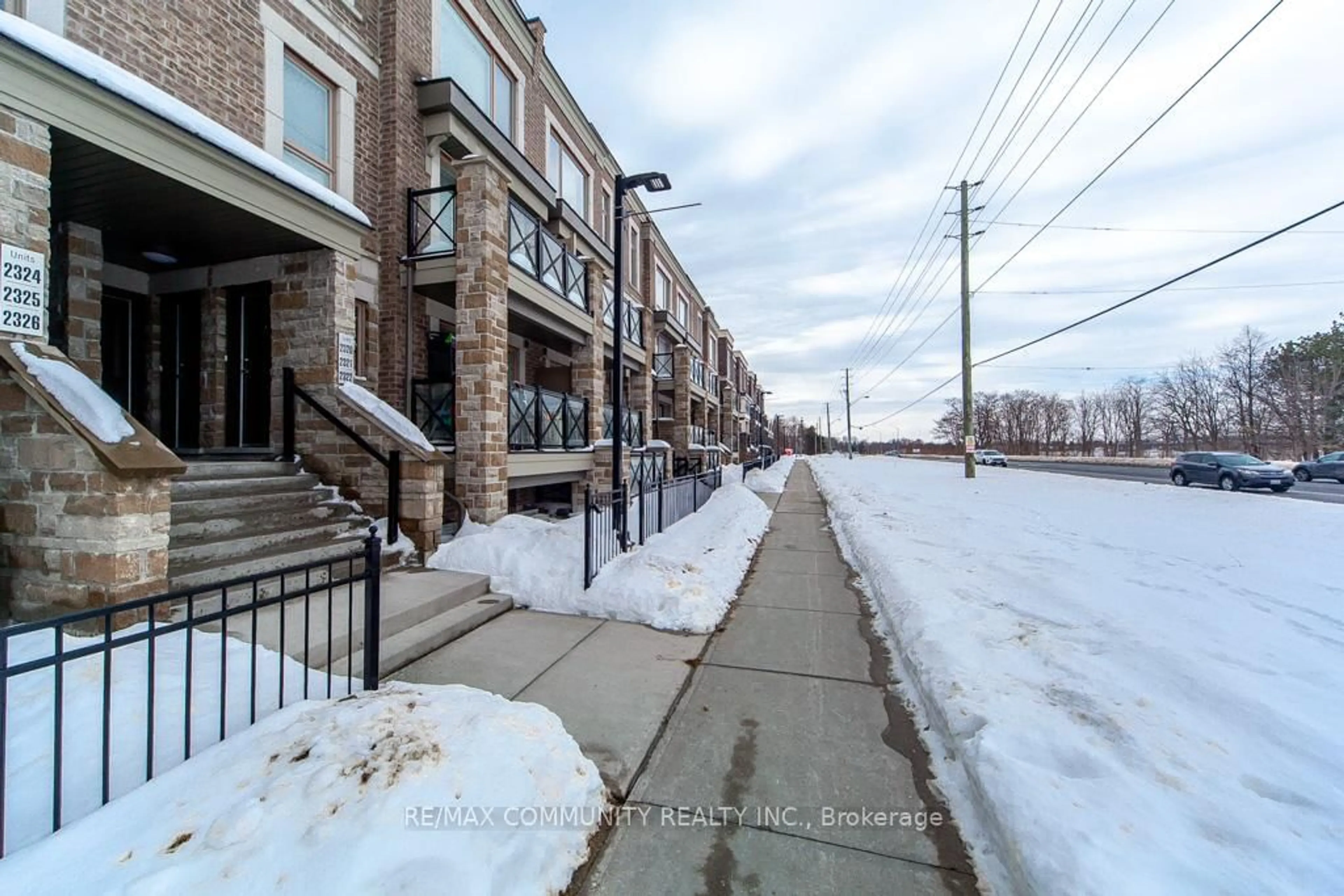 Patio, street for 20 Westmeath Lane #2322, Markham Ontario L6B 1N5