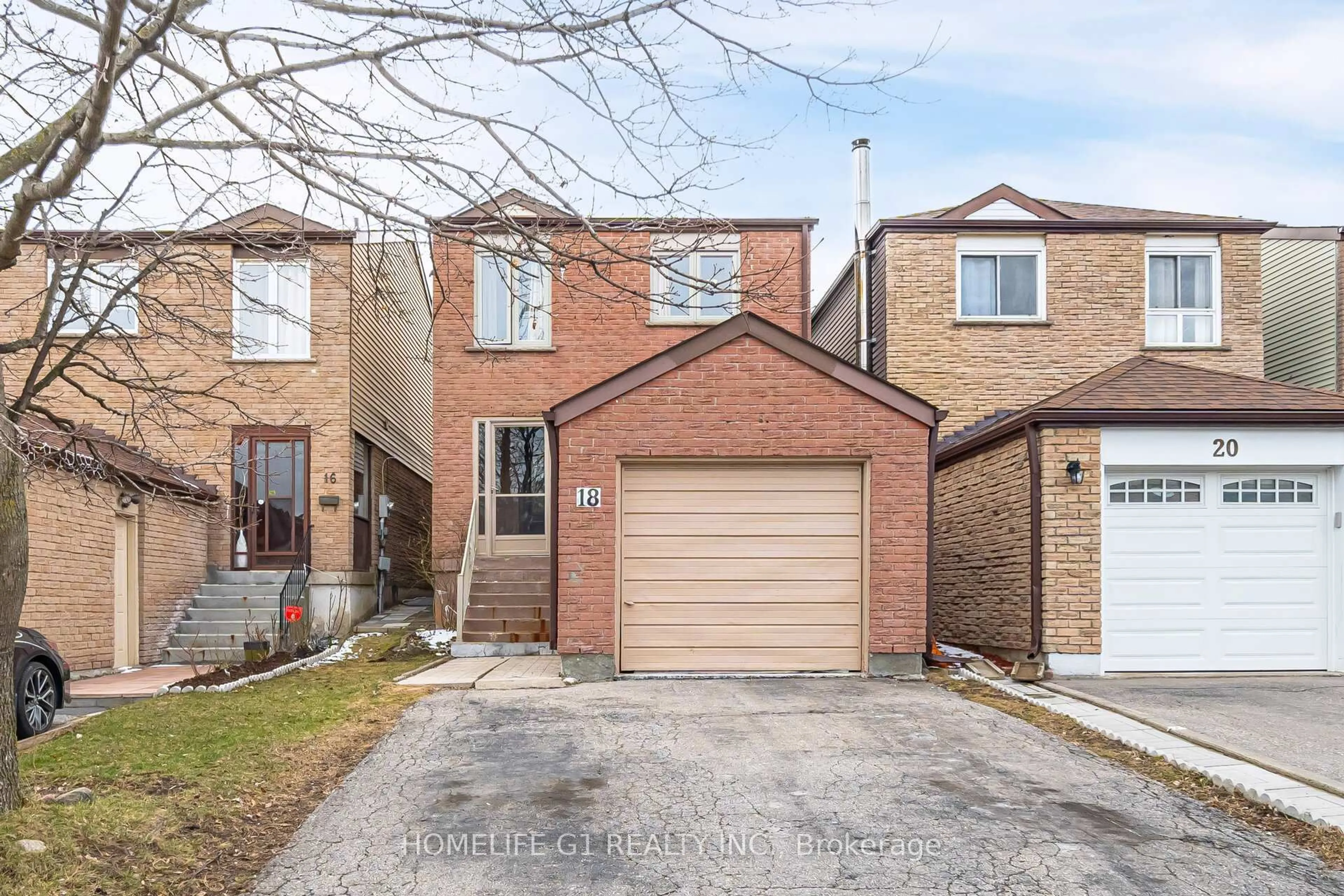 Home with brick exterior material, street for 18 Laurel Valley Crt, Vaughan Ontario L4K 2B3