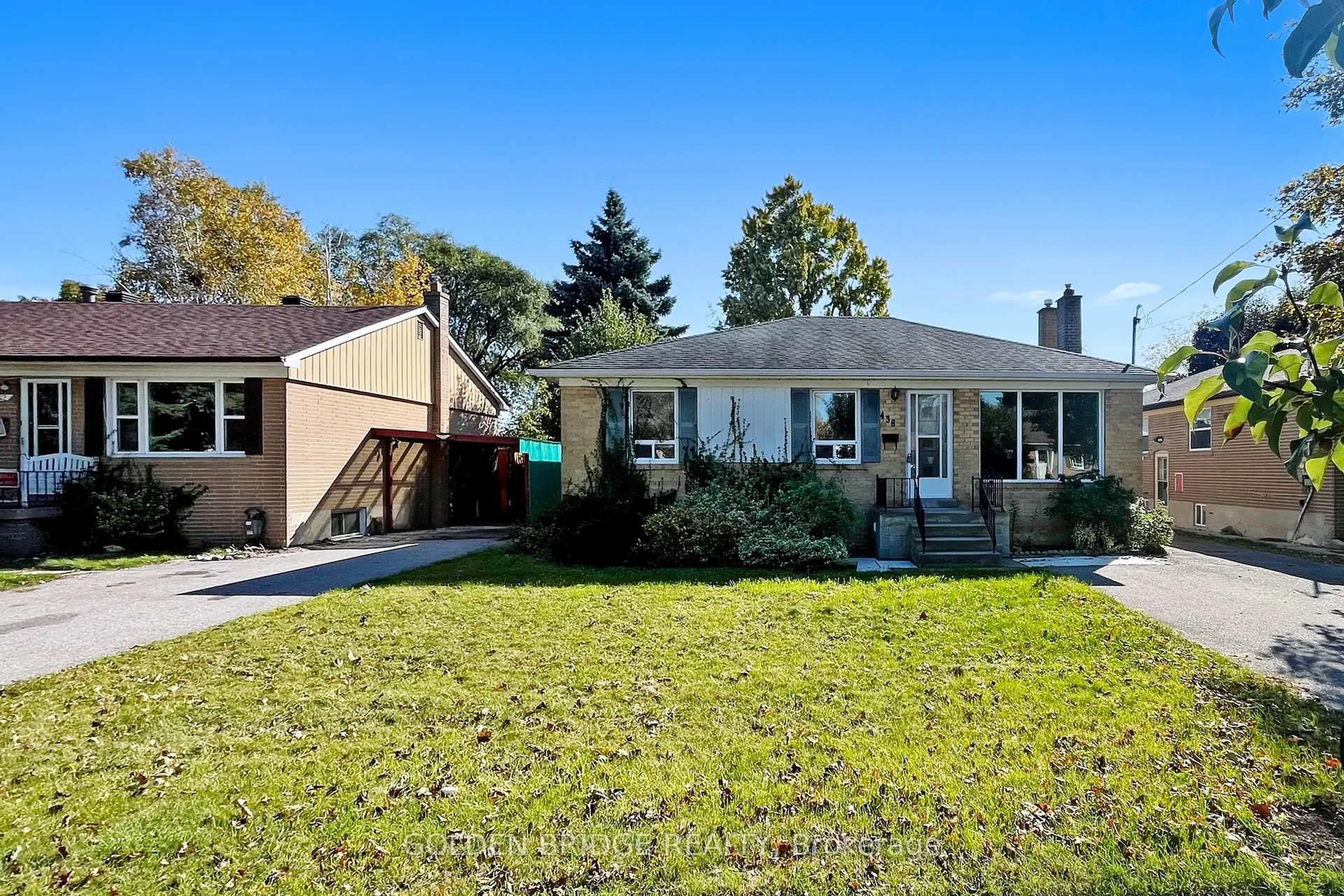 Unknown for 438 Centre St, Richmond Hill Ontario L4C 1B7