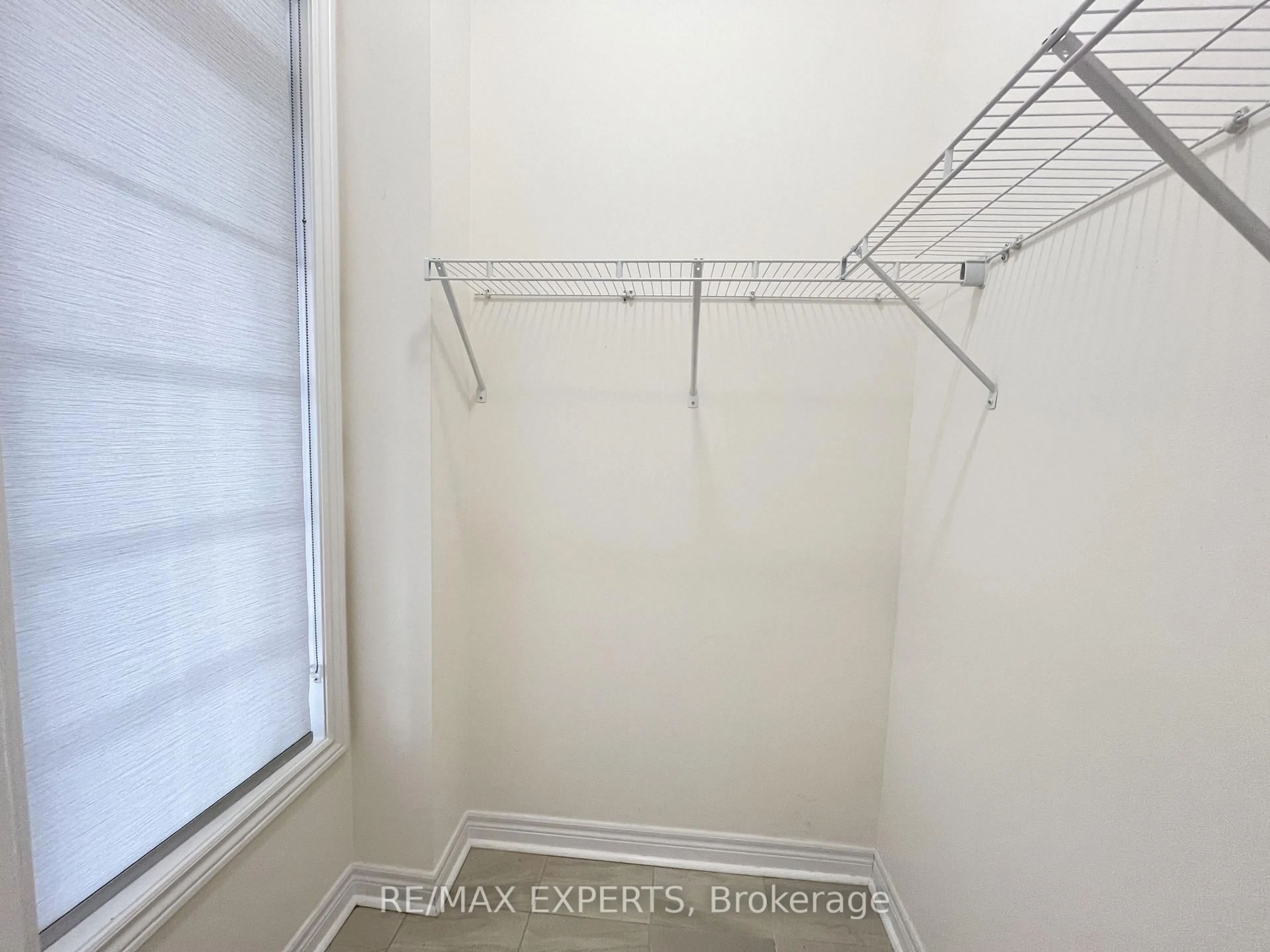 Storage room or clothes room or walk-in closet for 2217 Lozenby St, Innisfil Ontario L9S 0M9