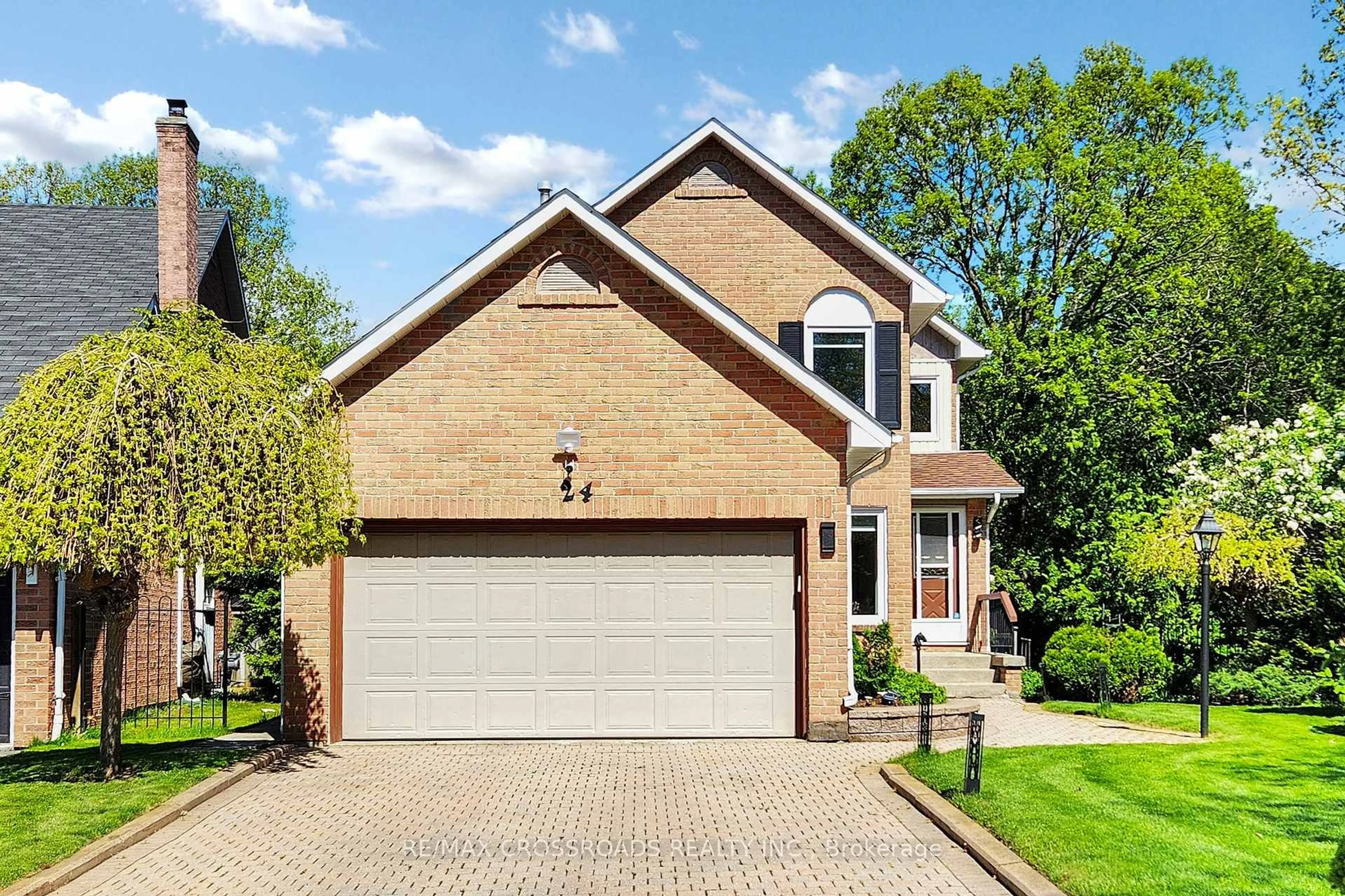 Home with brick exterior material, street for 24 Dalecroft Circ, Markham Ontario L3R 6K2