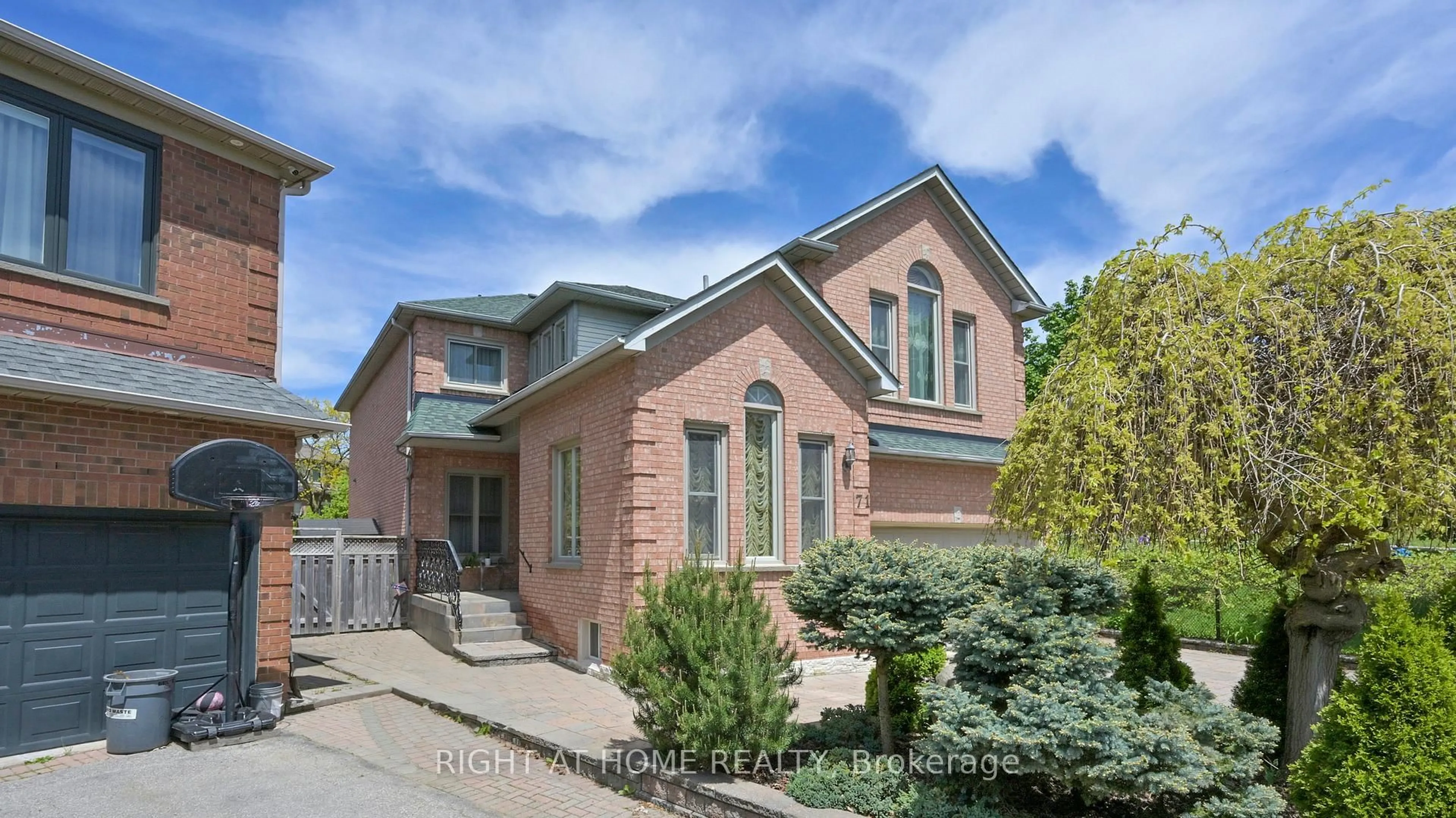 Home with brick exterior material, street for 71 Ventura Way, Vaughan Ontario L4J 7T4