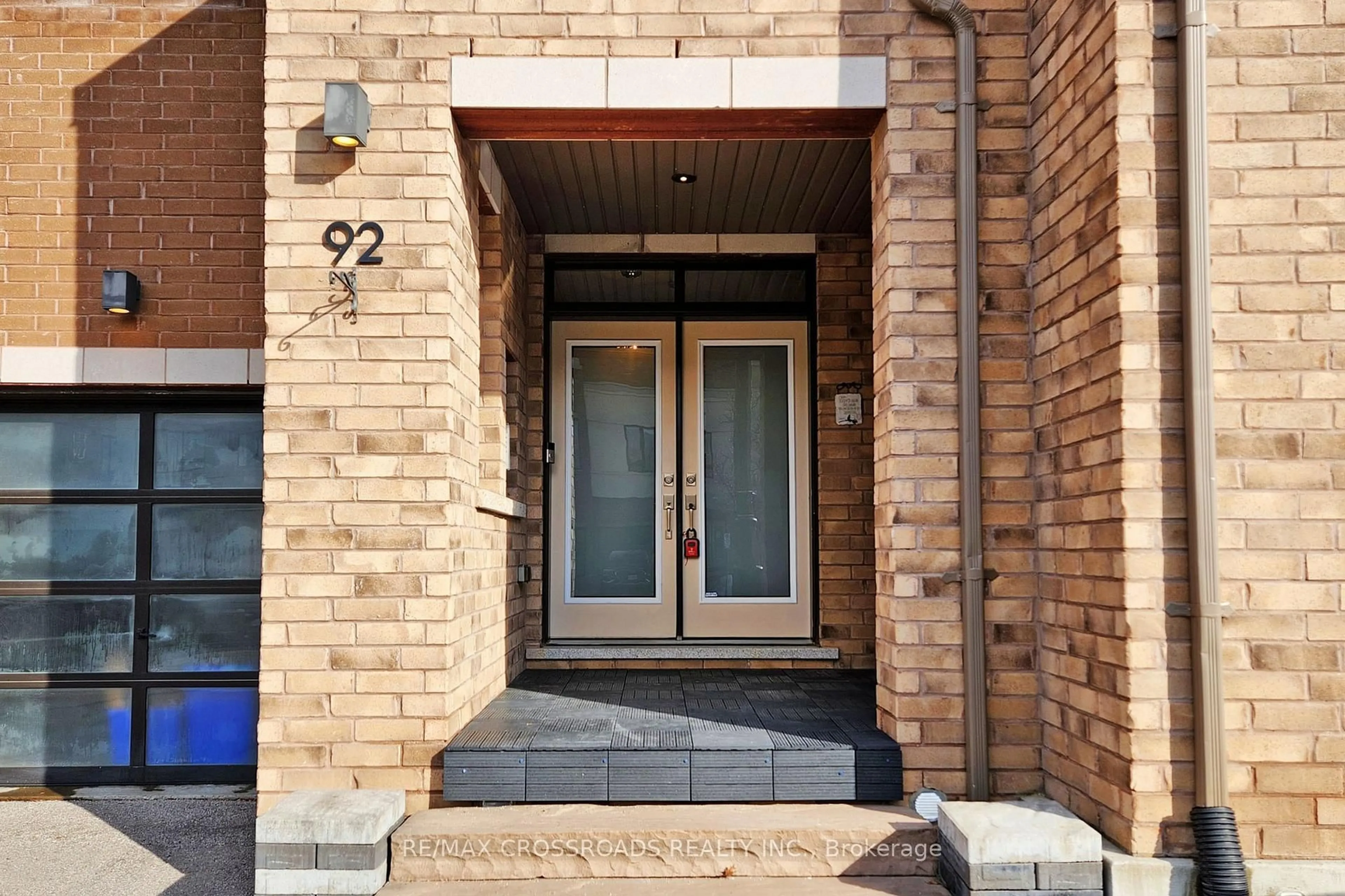 Unknown for 92 Dariole Dr, Richmond Hill Ontario L4E 0Z4