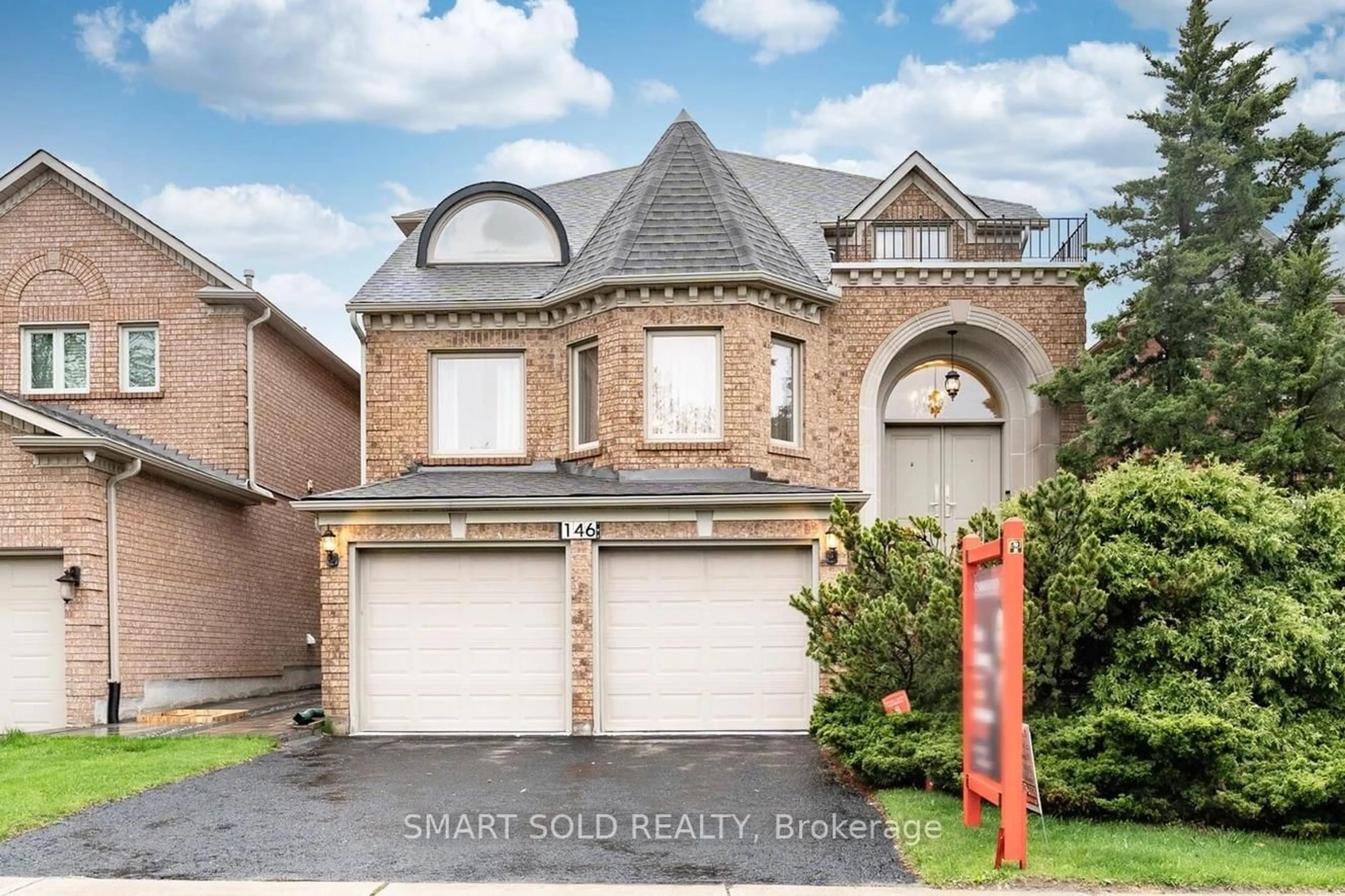 Home with brick exterior material, street for 146 Larratt Lane, Richmond Hill Ontario L4C 0E7
