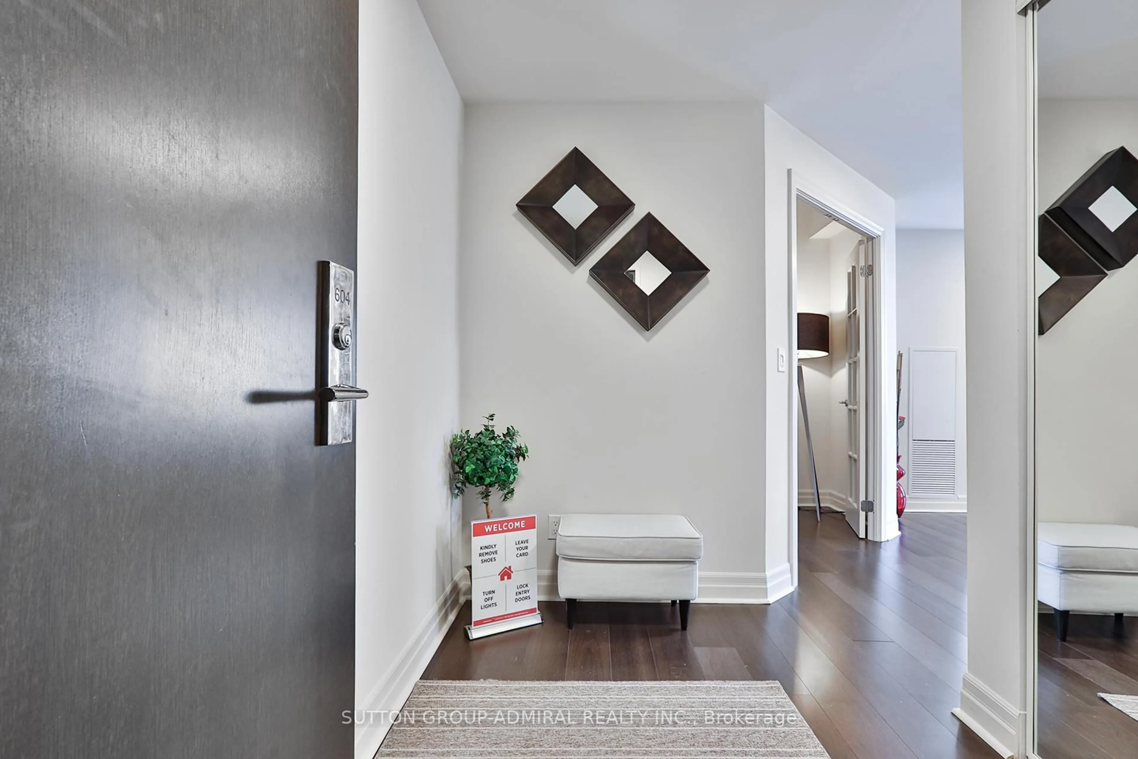 Indoor entryway for 8130 Birchmount Rd #604, Markham Ontario L6G 0E4