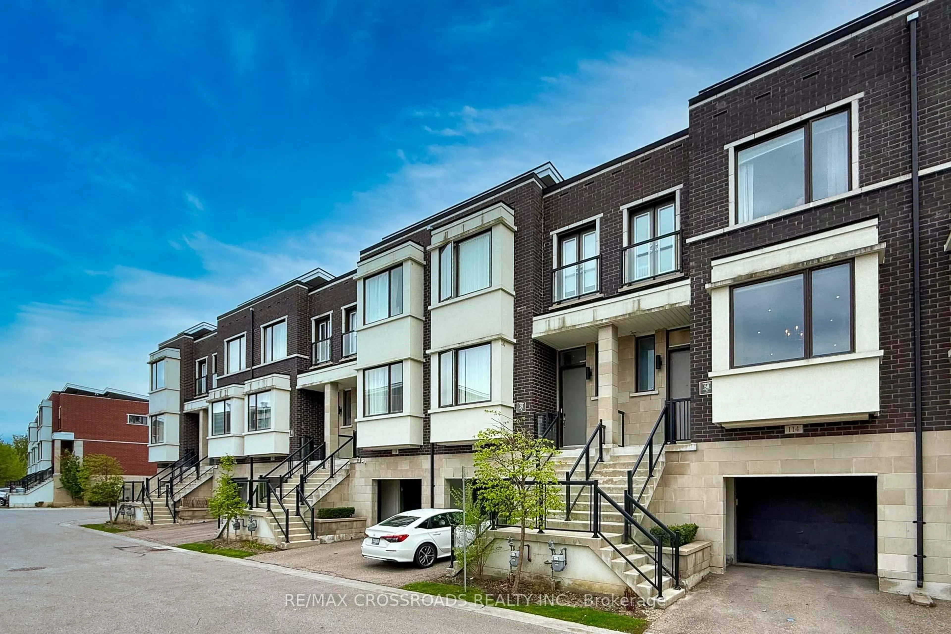Home with brick exterior material, street for 114 Genuine Lane, Richmond Hill Ontario L4B 0E5
