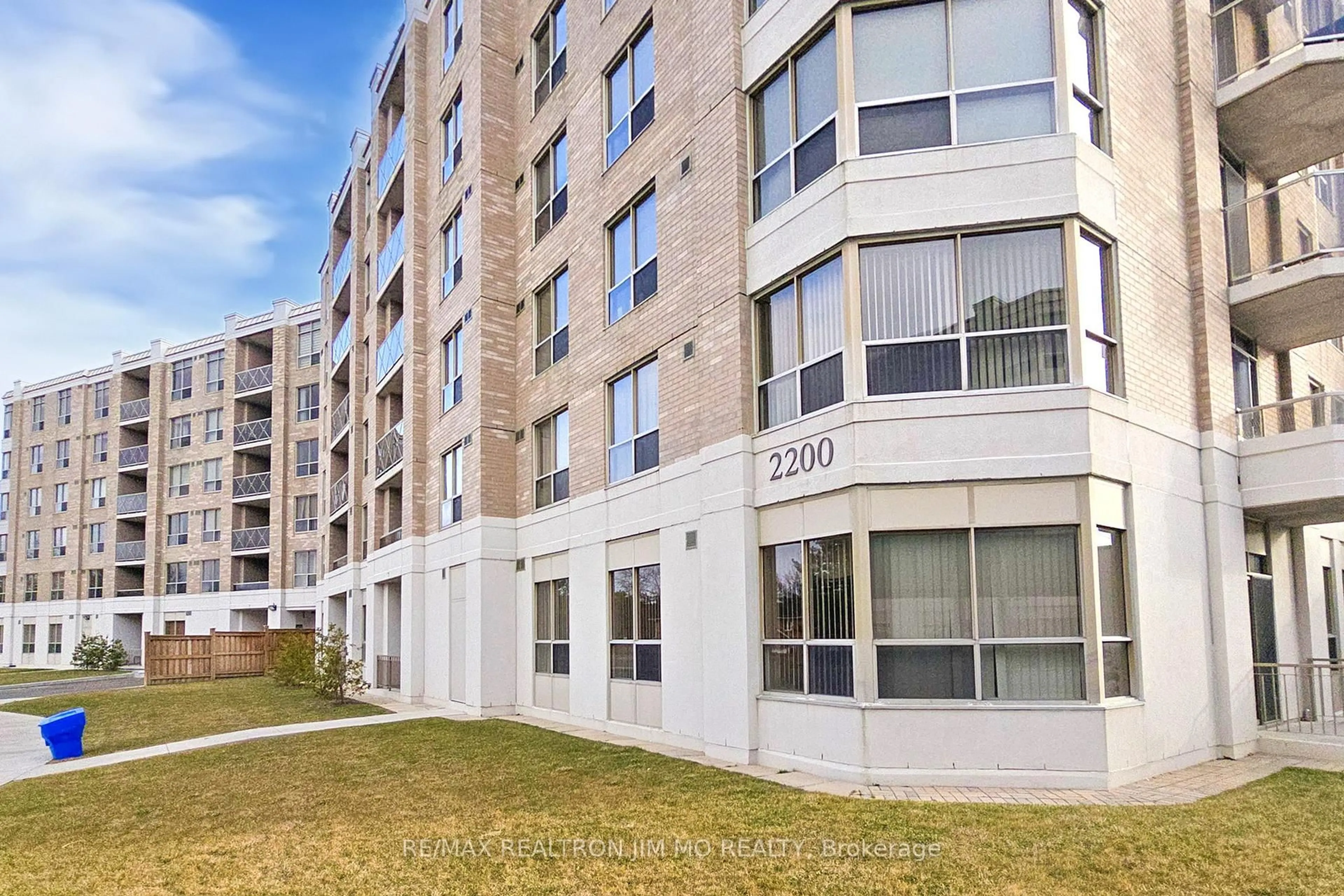 Unknown for 2200 John St #307, Markham Ontario L3T 7S7