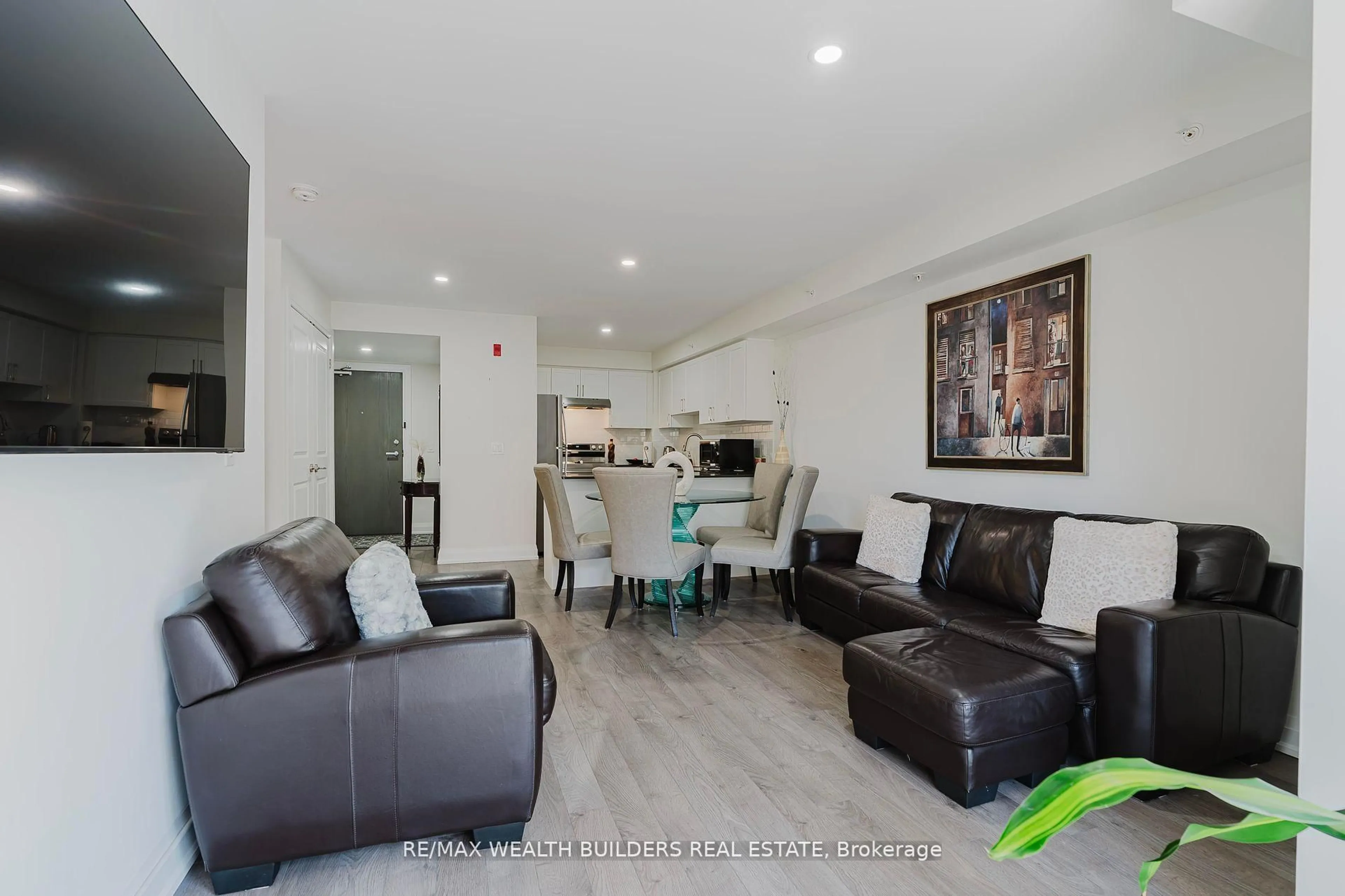 Living room with furniture, unknown for 481 Rupert Ave #2216, Whitchurch-Stouffville Ontario L4A 1Y7