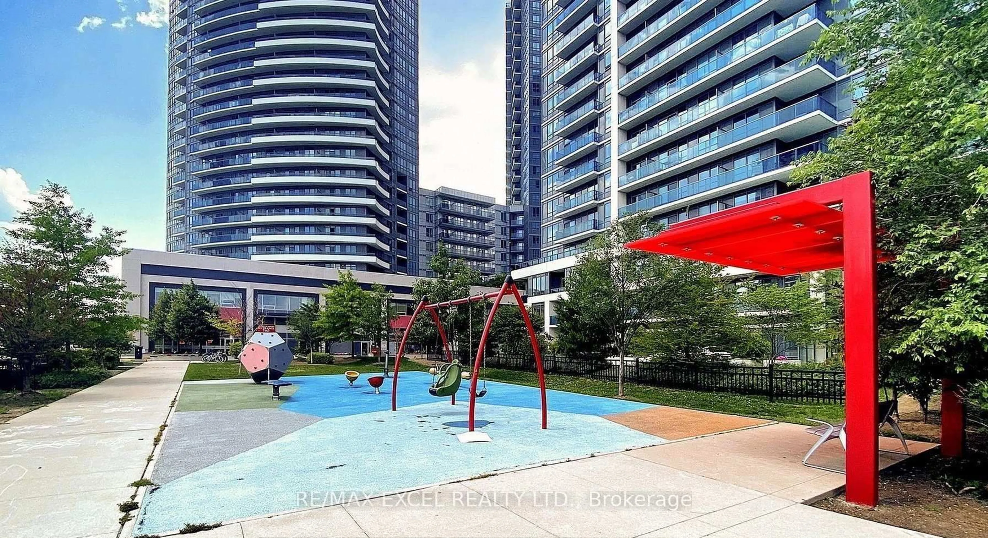 Pool for 7165 Yonge St #2006, Markham Ontario L3T 0C9
