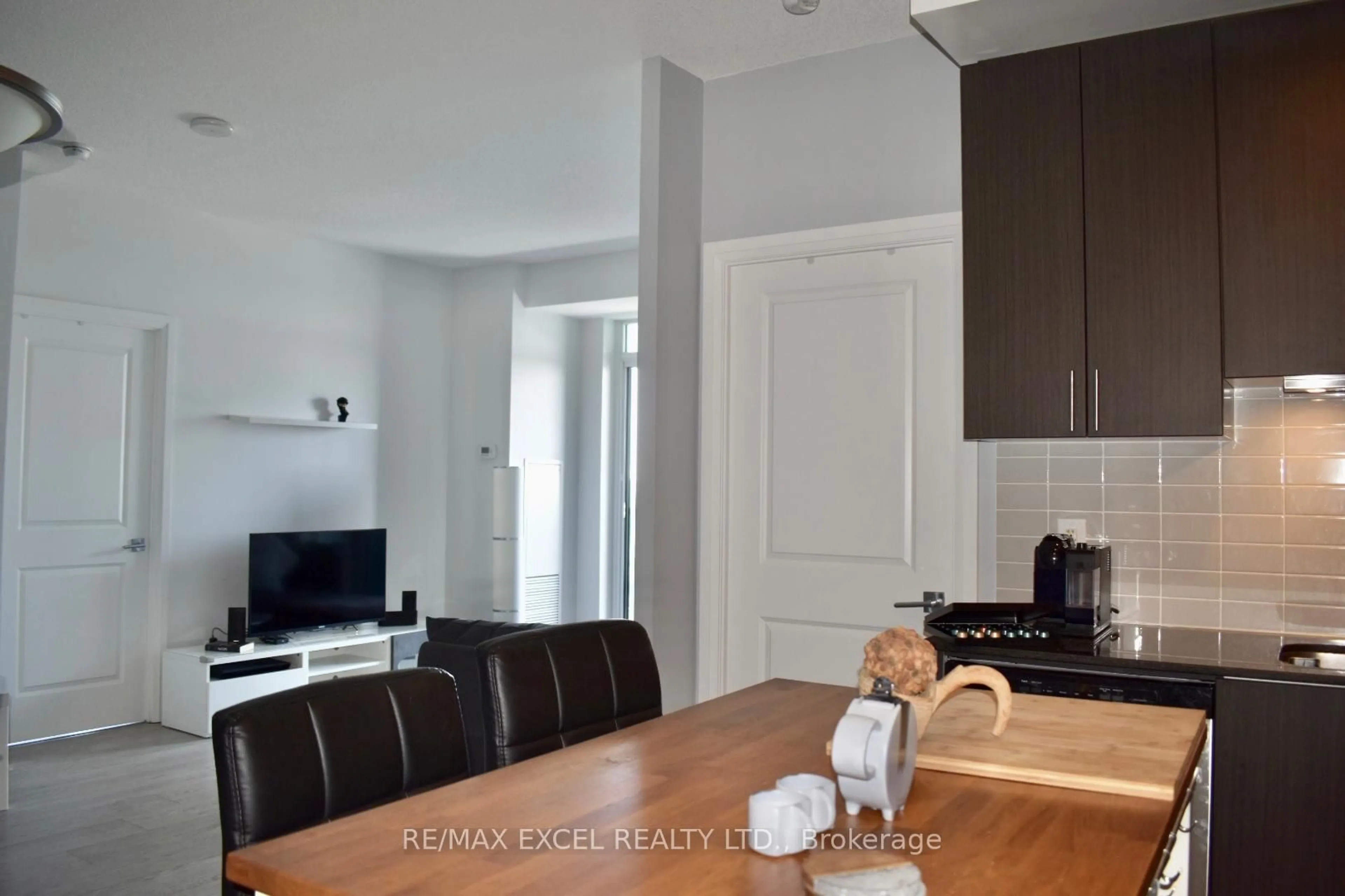 Unknown for 7165 Yonge St #2006, Markham Ontario L3T 0C9