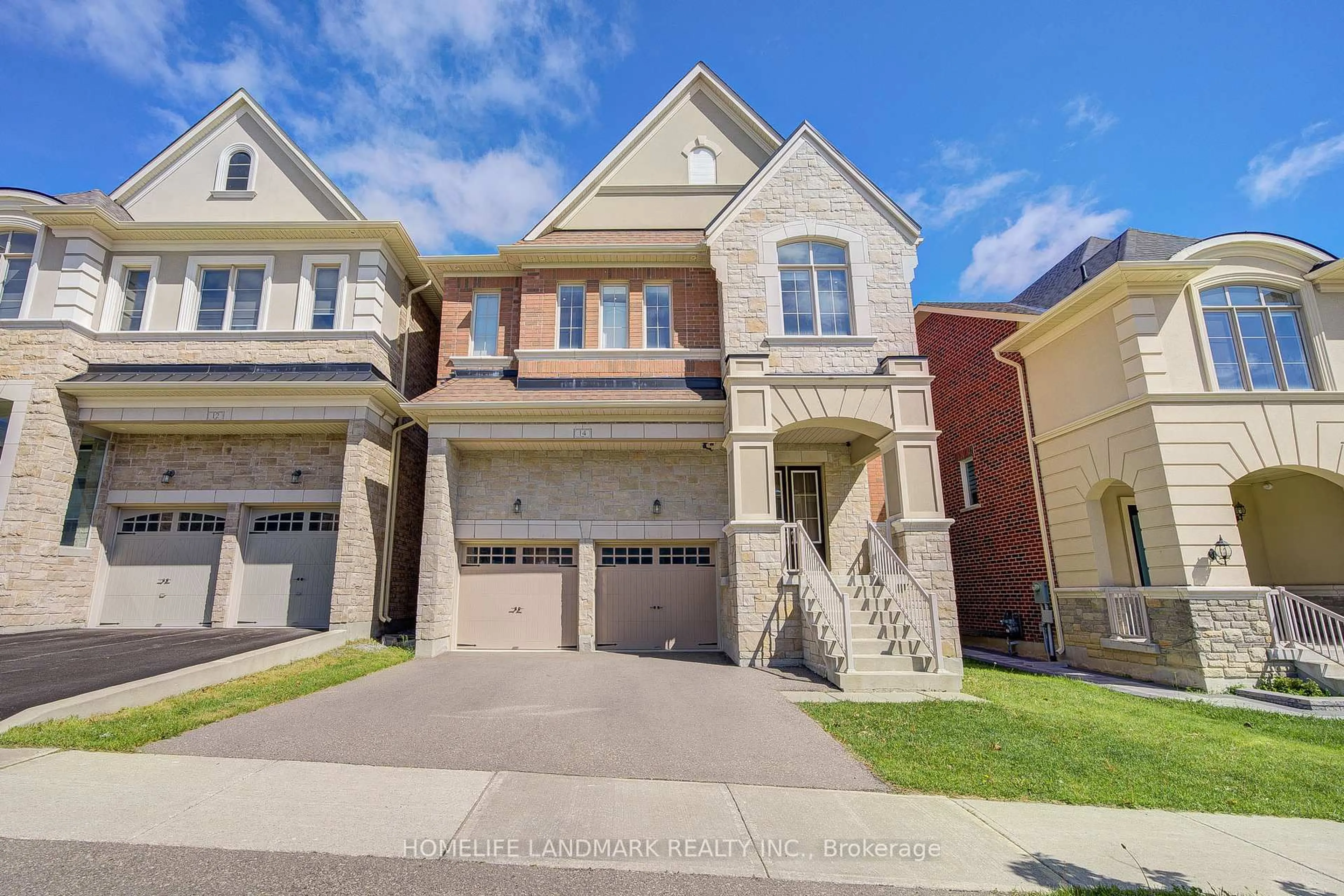 Home with brick exterior material, street for 14 Love Crt, Richmond Hill Ontario L4B 0G2