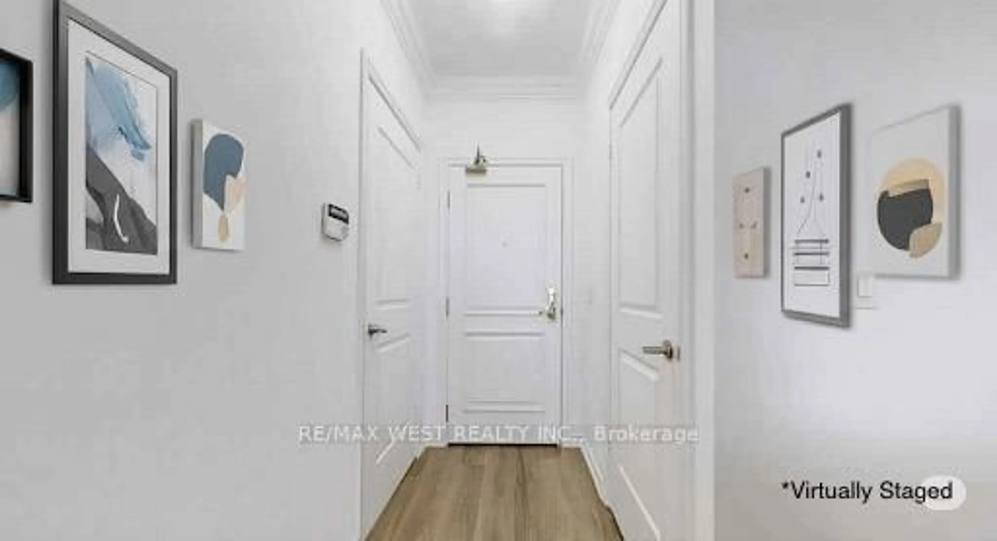 Indoor entryway for 9235 Jane St #1404, Vaughan Ontario L6A 0J8