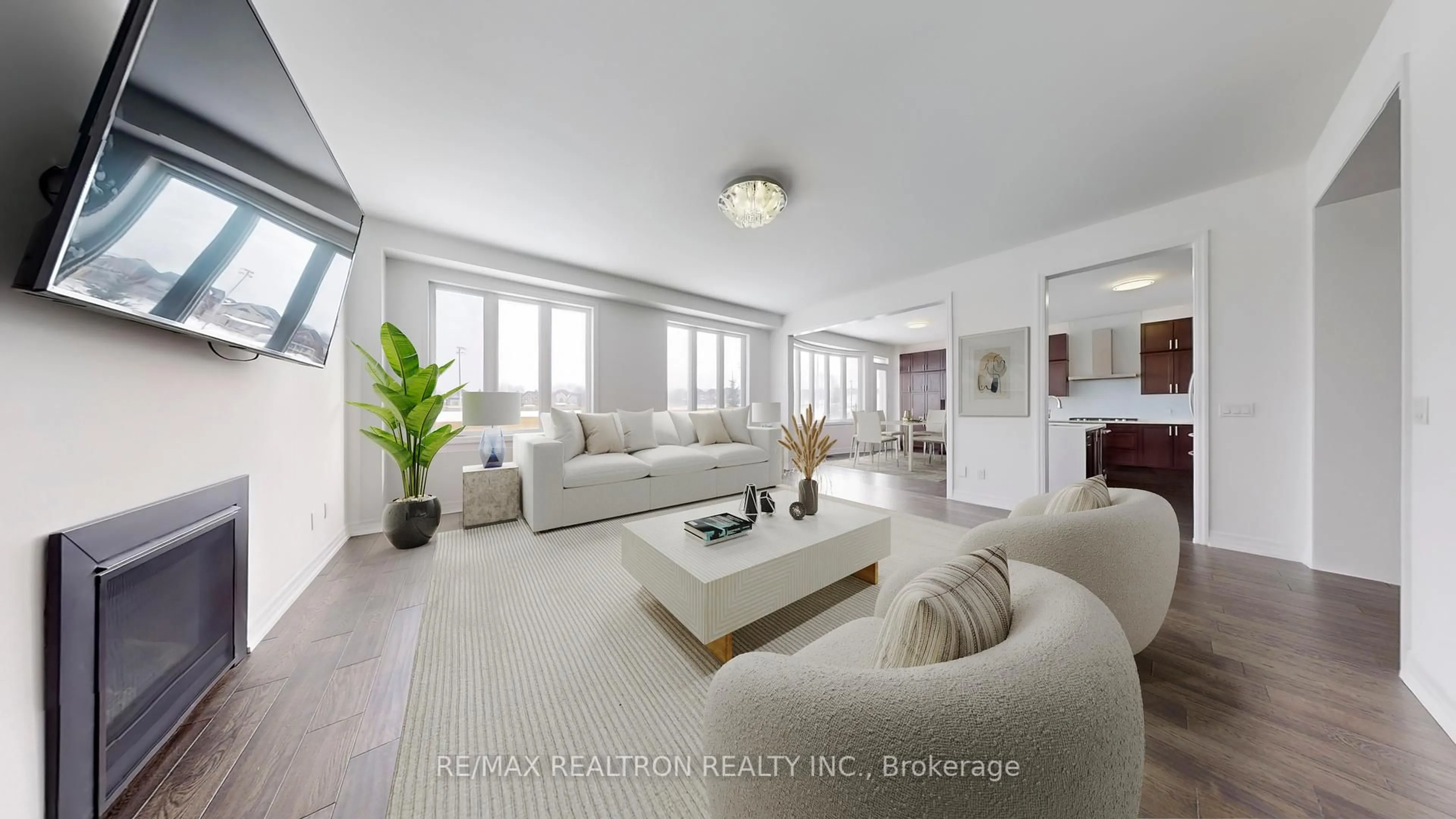 Living room with furniture, unknown for 130 Frank Kelly Dr, East Gwillimbury Ontario L9N 0V1
