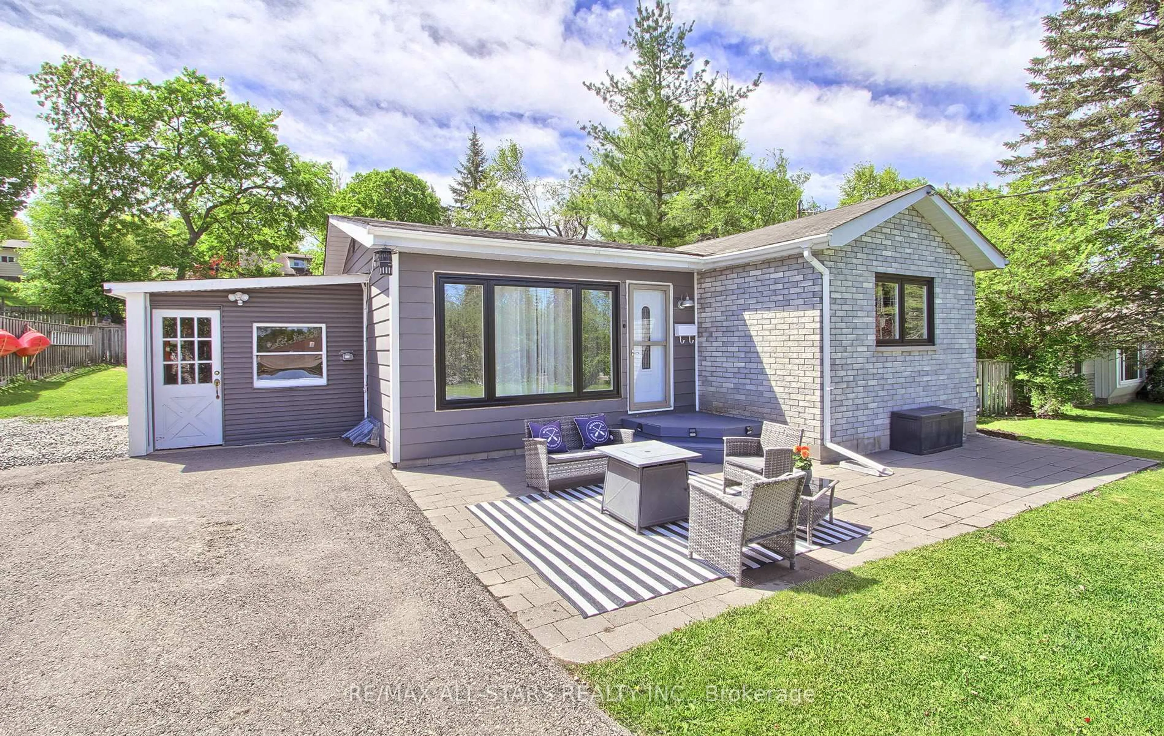 Home with brick exterior material, street for 297 Walter Dr, Georgina Ontario L4P 3A8