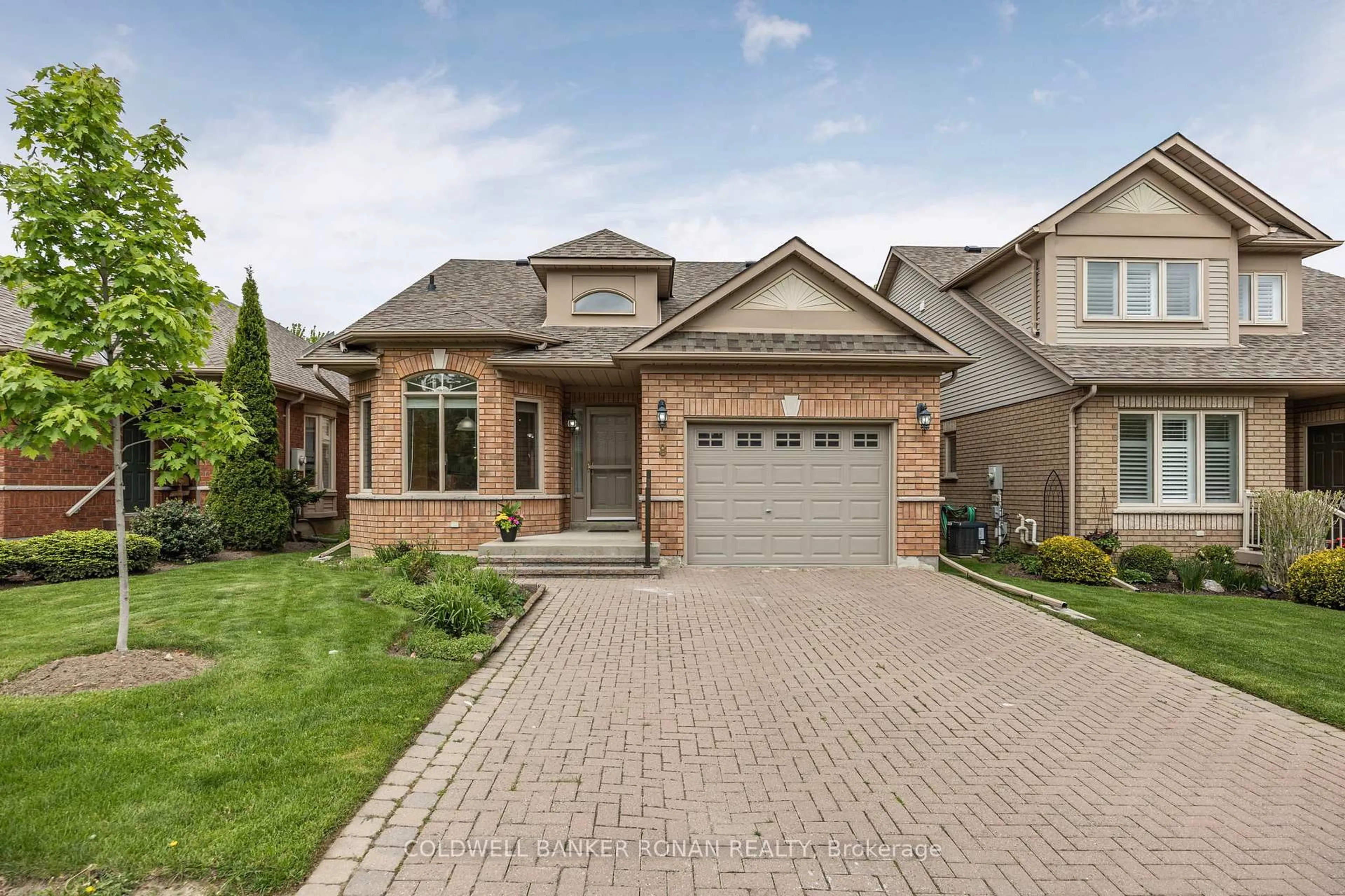 Home with brick exterior material, street for 8 Malibu Manr #9, New Tecumseth Ontario L9R 2C1