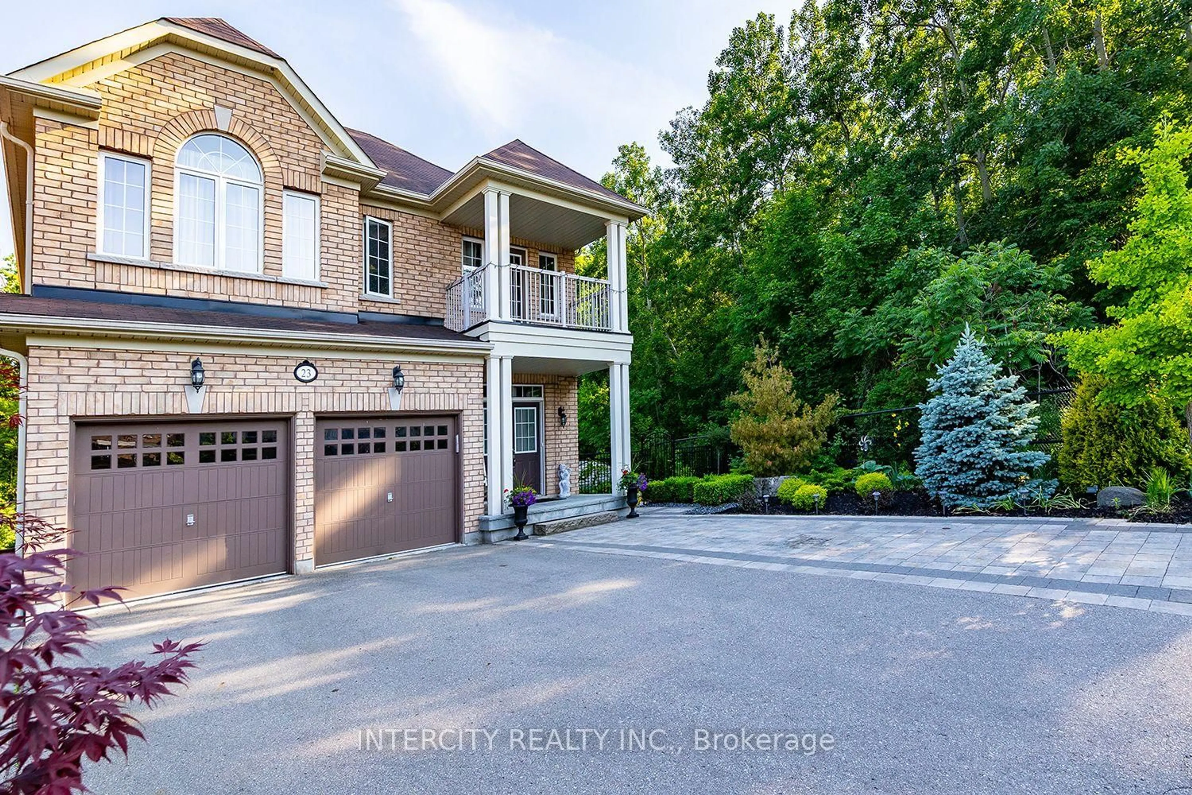 Home with brick exterior material, unknown for 23 Halo Crt, Vaughan Ontario L6A 4L3