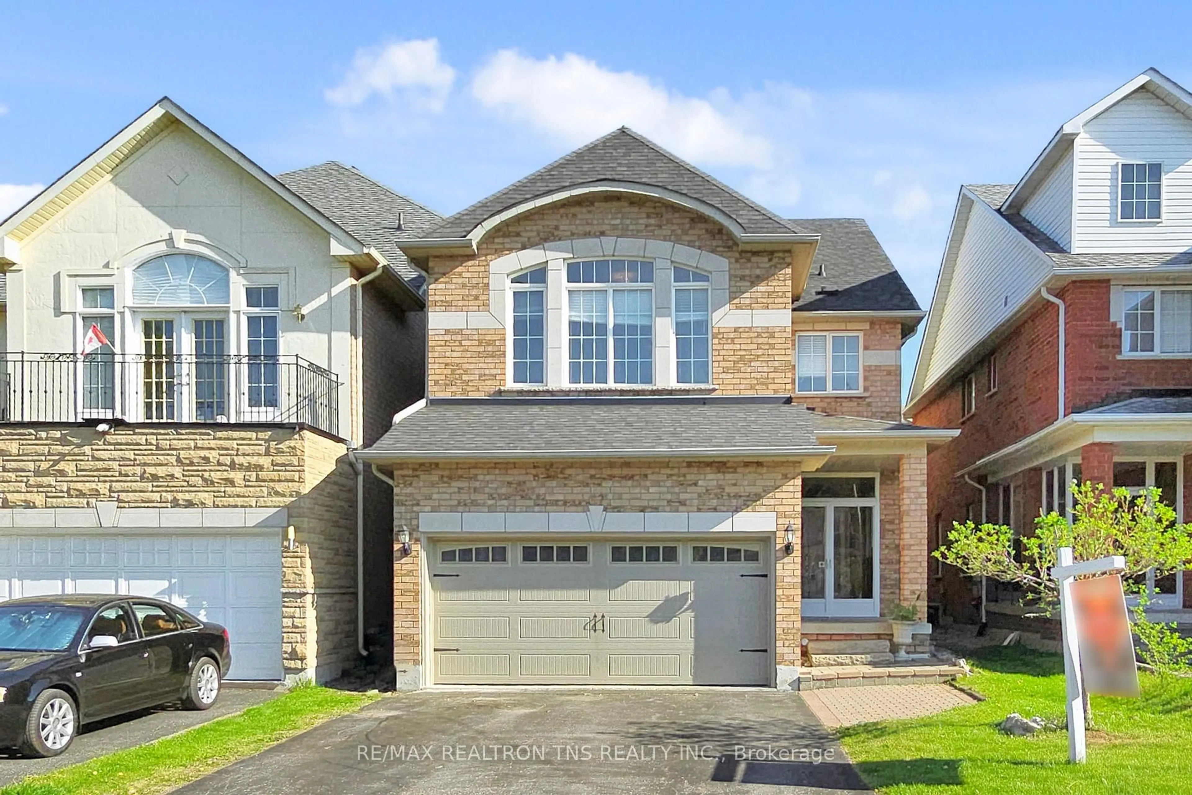 Home with brick exterior material, street for 67 Angelica Ave, Richmond Hill Ontario L4S 2C9