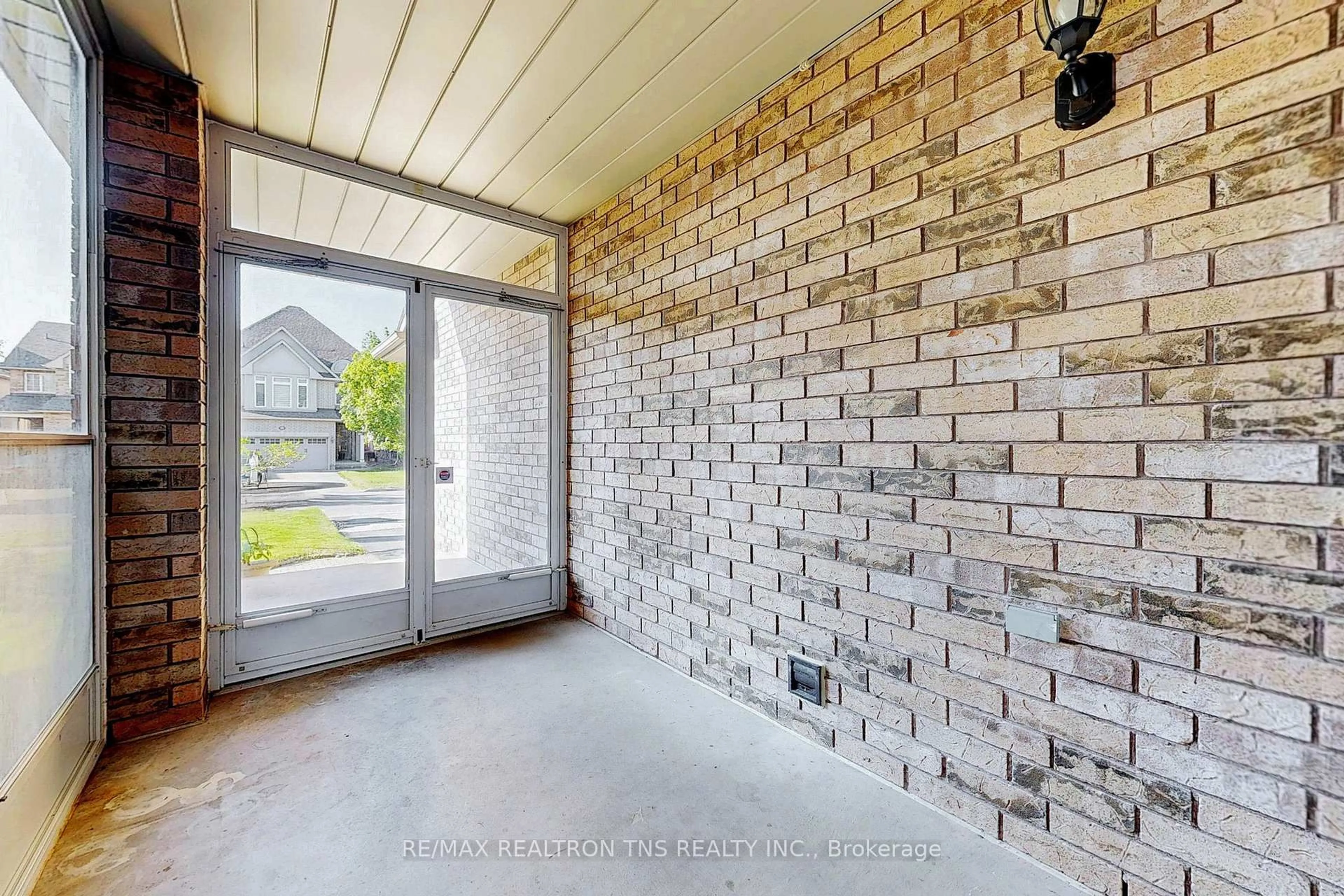 Unknown for 67 Angelica Ave, Richmond Hill Ontario L4S 2C9