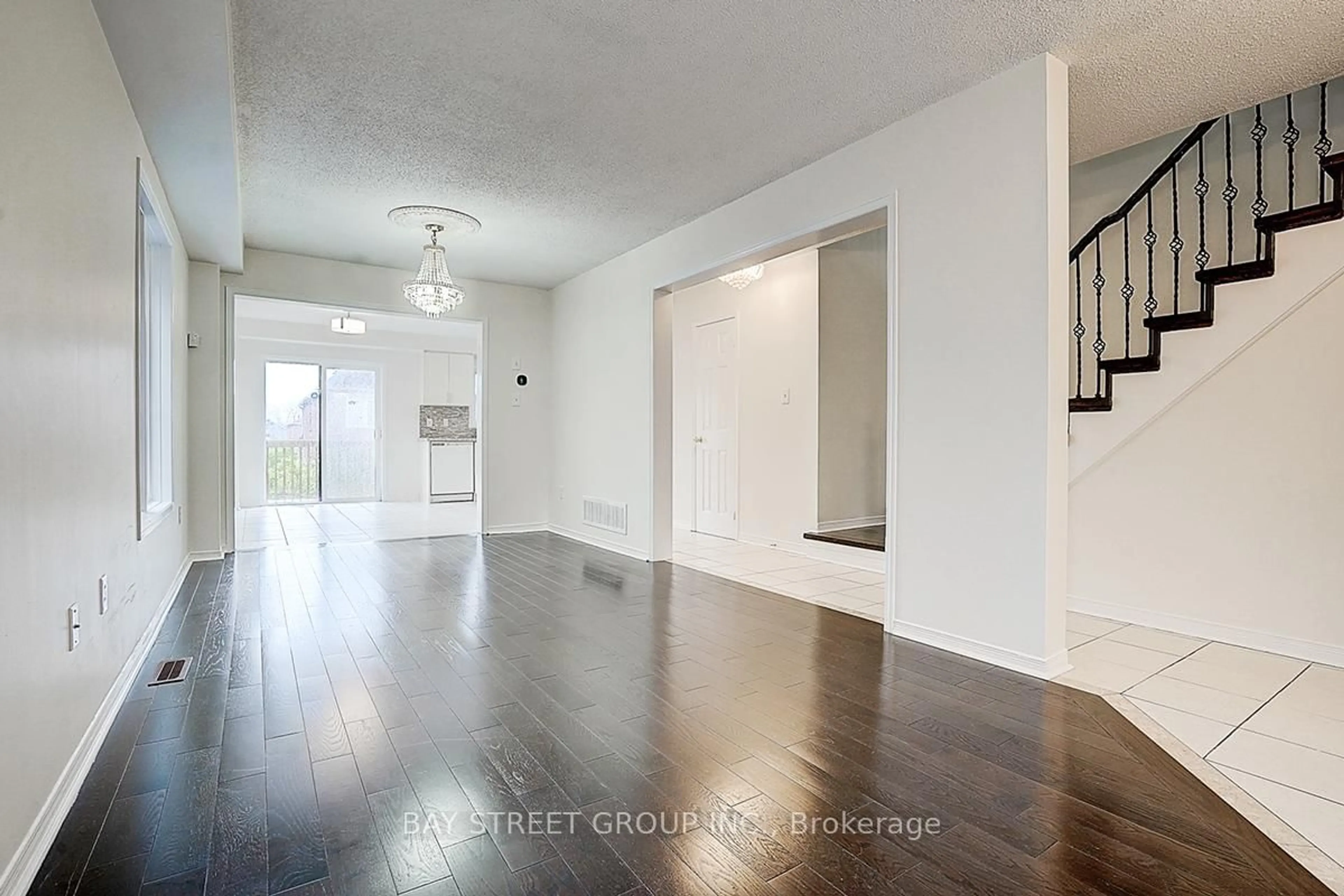 Unknown for 11 Tara Cres, Markham Ontario L3S 4S7