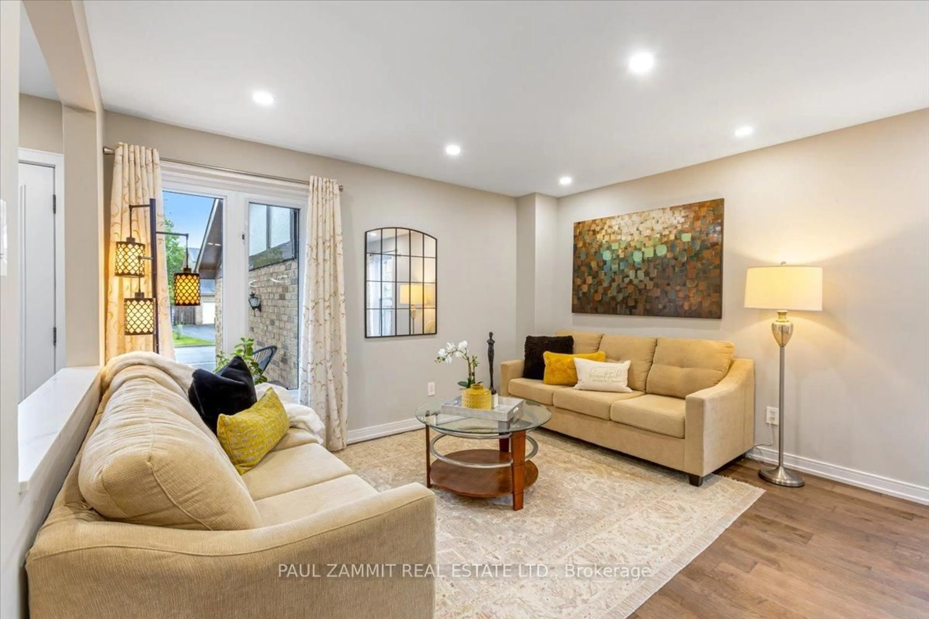 Living room with furniture, unknown for 20 Lilac Ave, Markham Ontario L3T 5J9