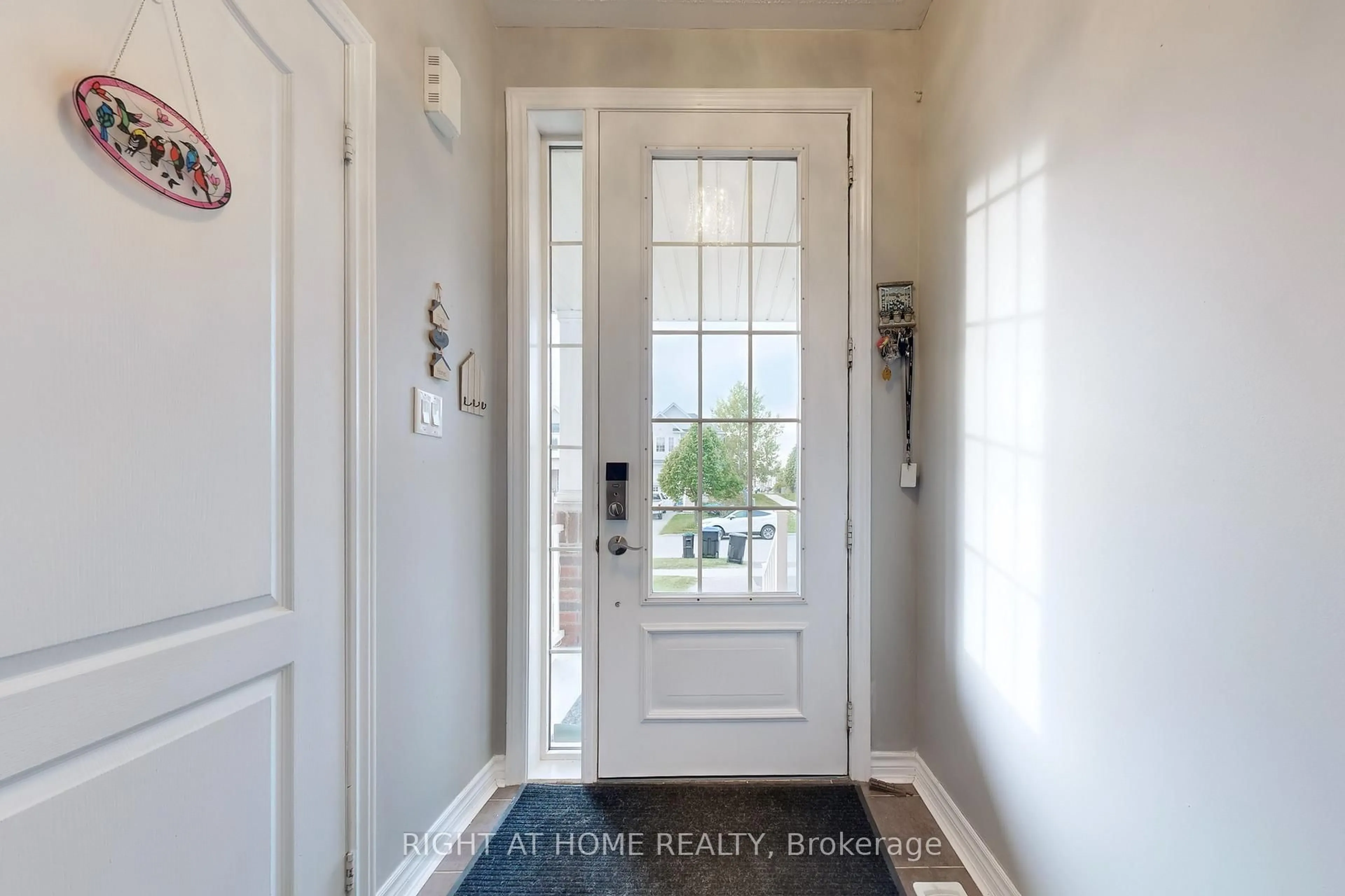 Indoor entryway for 41 Legion Way, Essa Ontario L0M 1B5