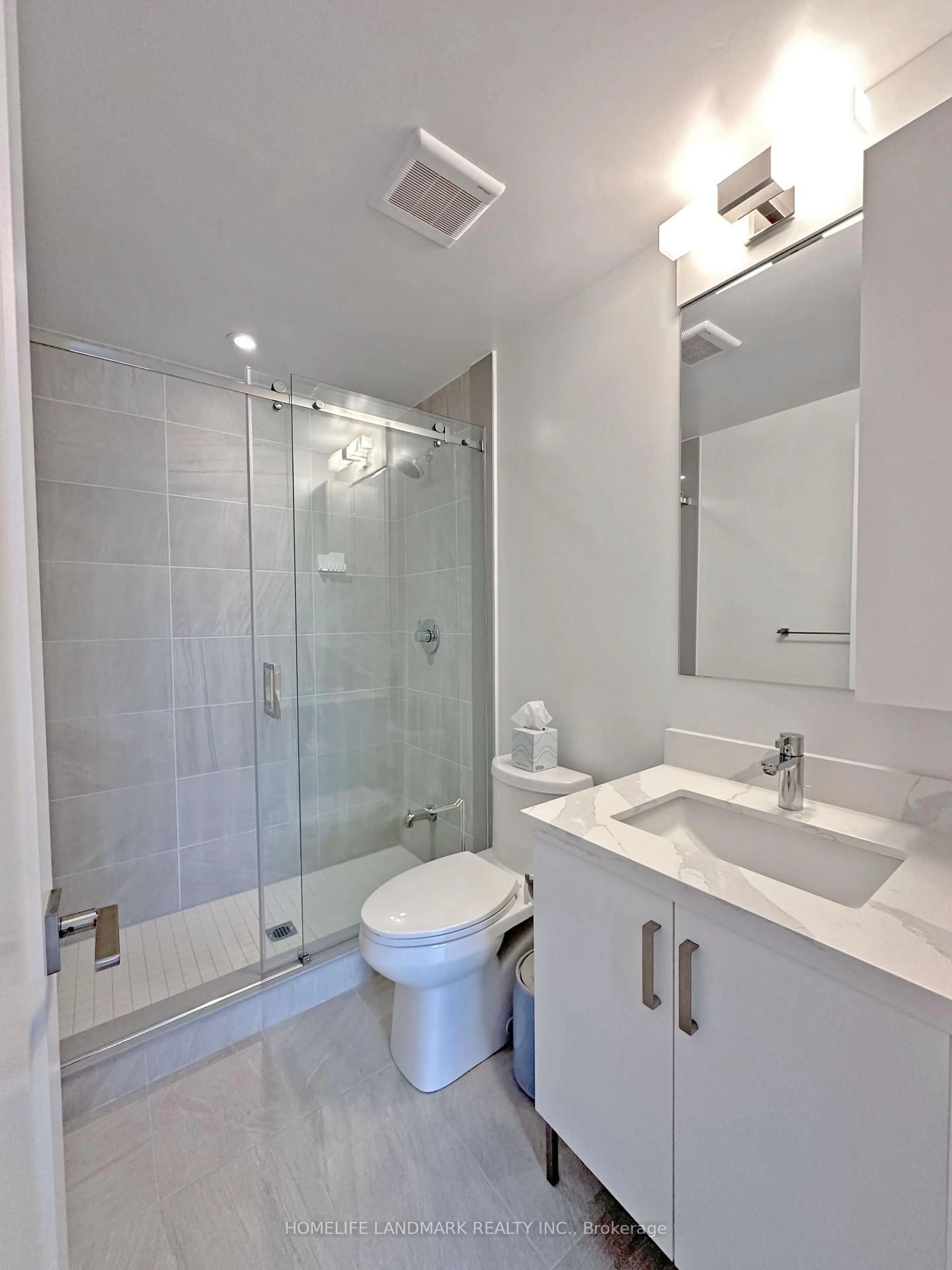 Standard bathroom, ceramic/tile floor for 45 Gandhi Lane, Markham Ontario L3T 0G4