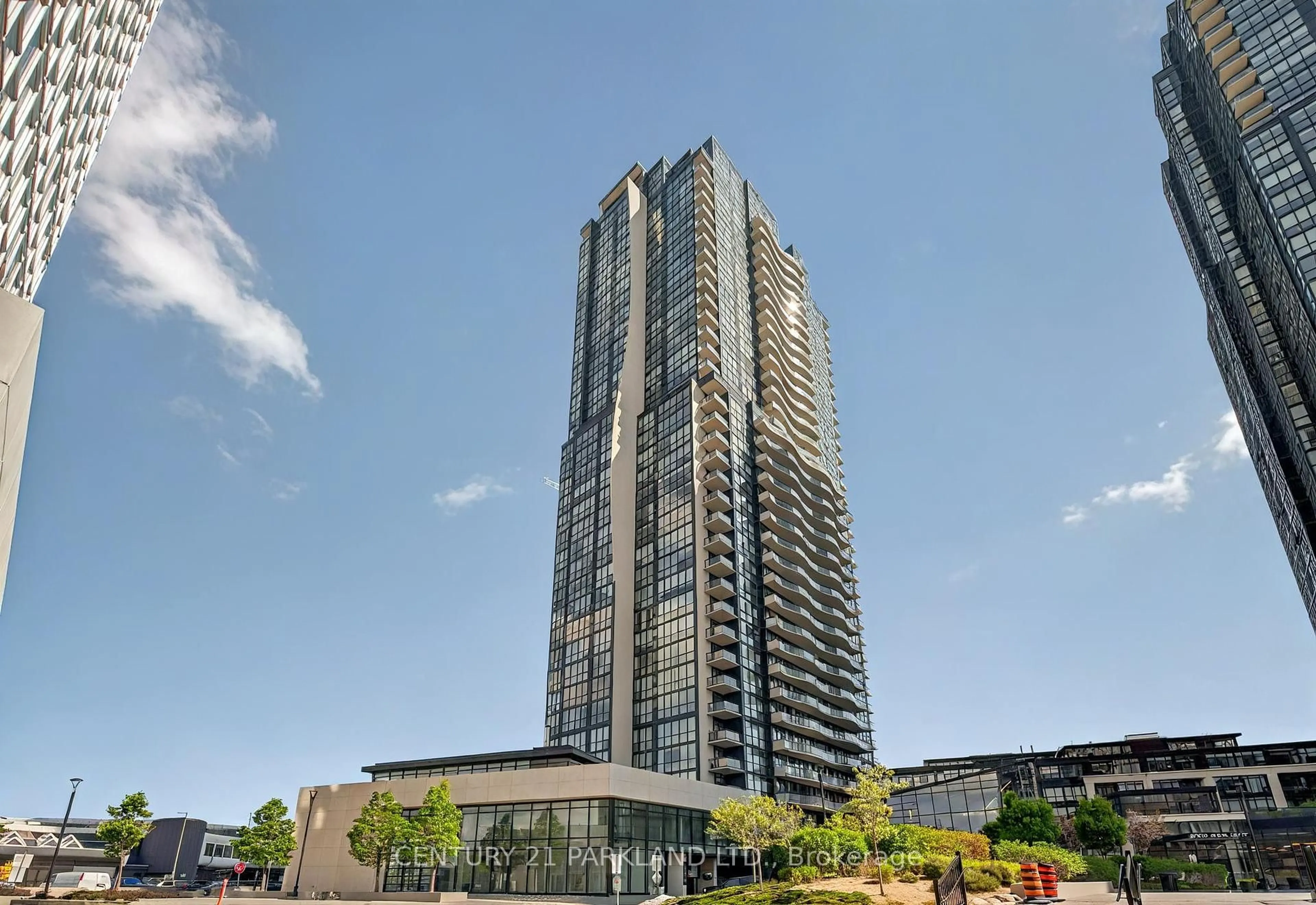 Indoor foyer for 2900 Highway 7 Rd #1407, Vaughan Ontario L4K 1W8