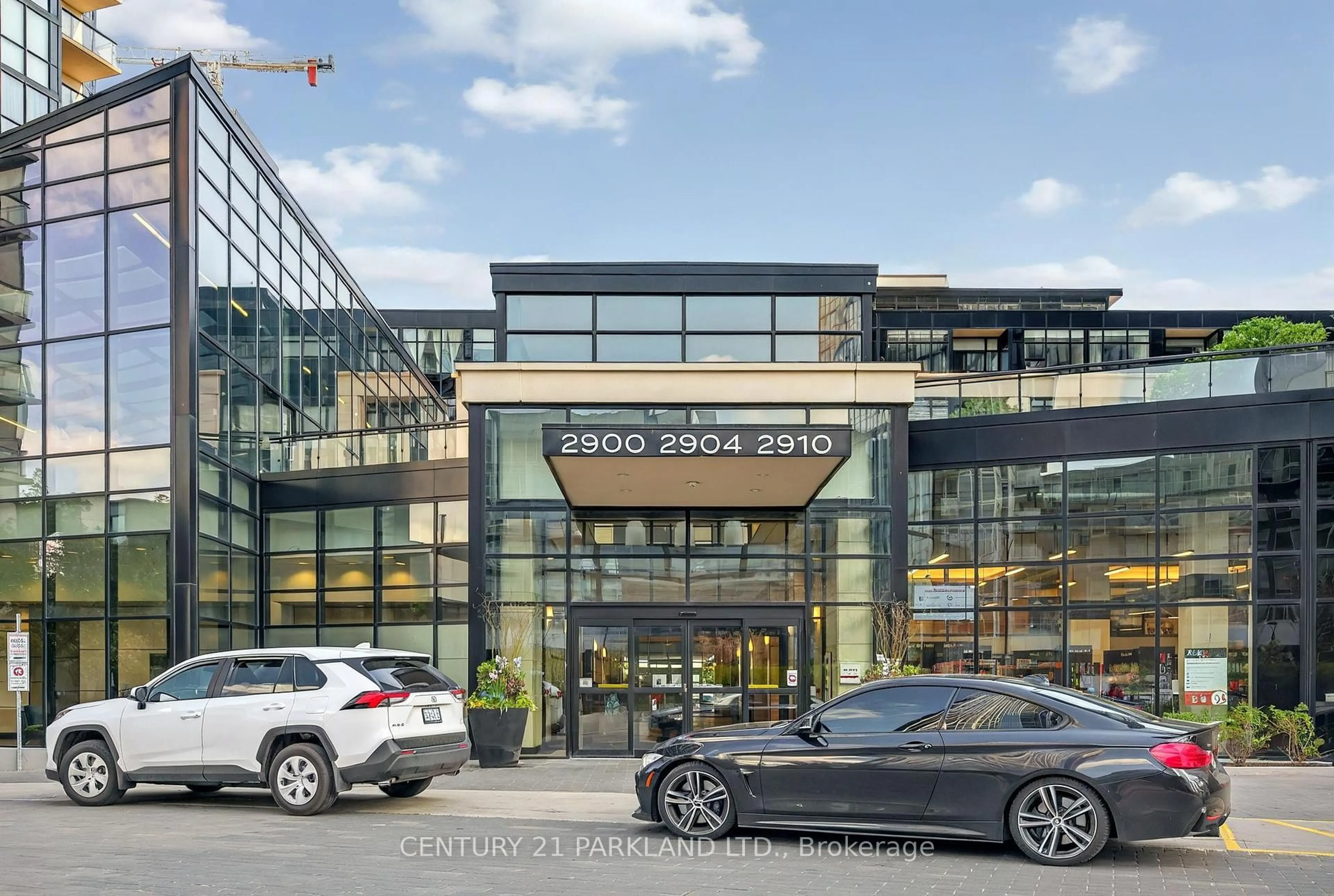 Indoor foyer for 2900 Highway 7 Rd #1407, Vaughan Ontario L4K 1W8