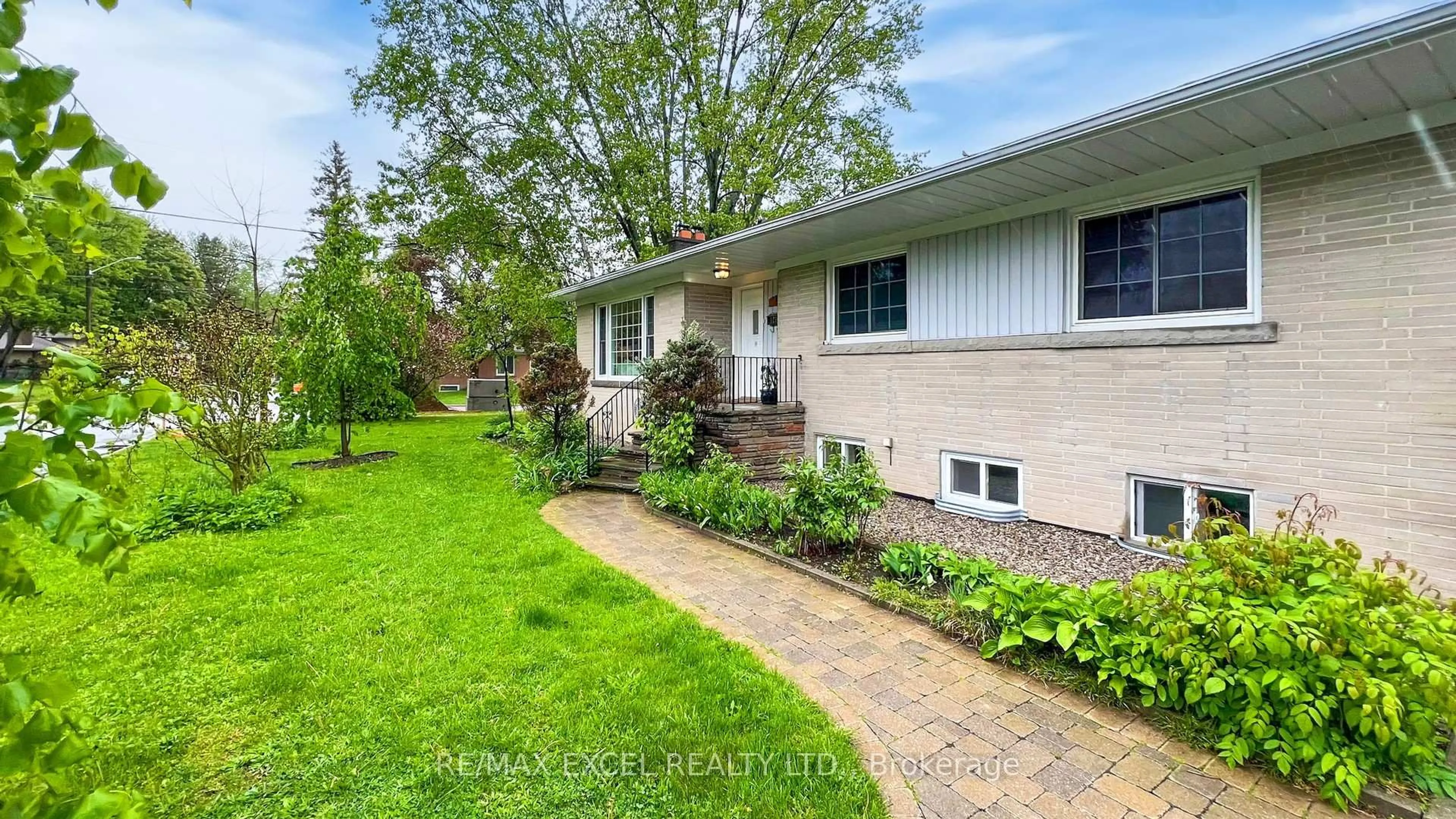 Home with brick exterior material, street for 126 Libby Blvd, Richmond Hill Ontario L4C 4V6