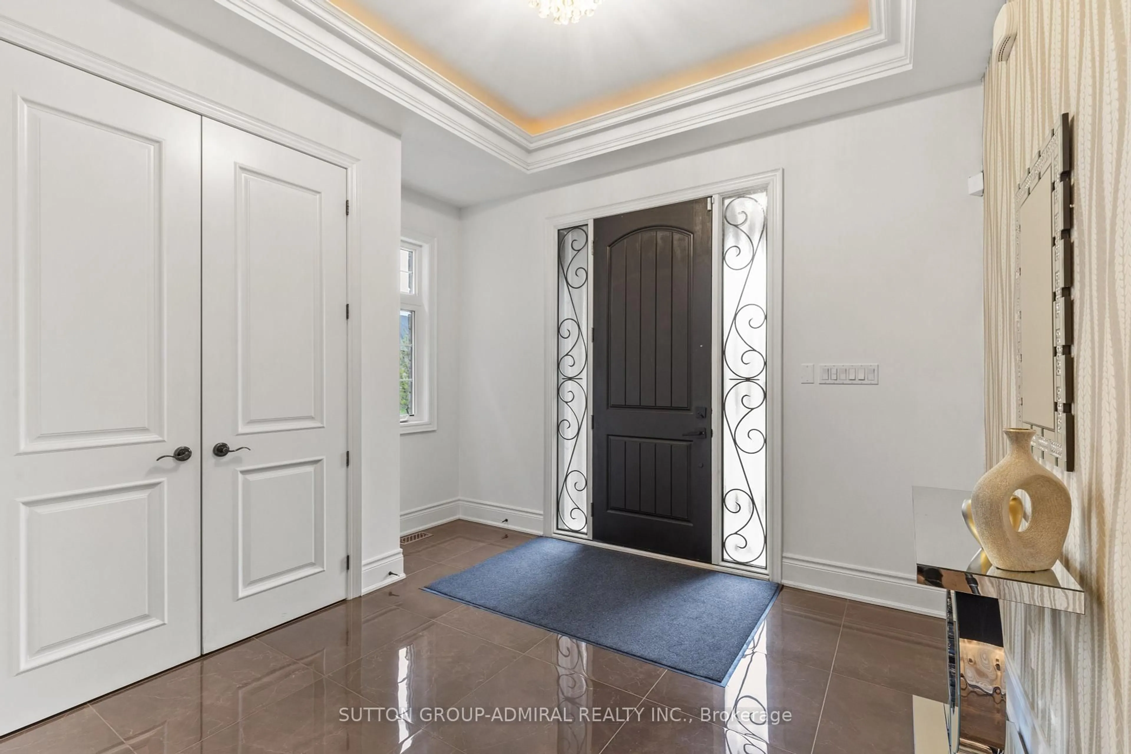 Indoor entryway for 83 Abner Miles Dr, Vaughan Ontario L6A 4X5