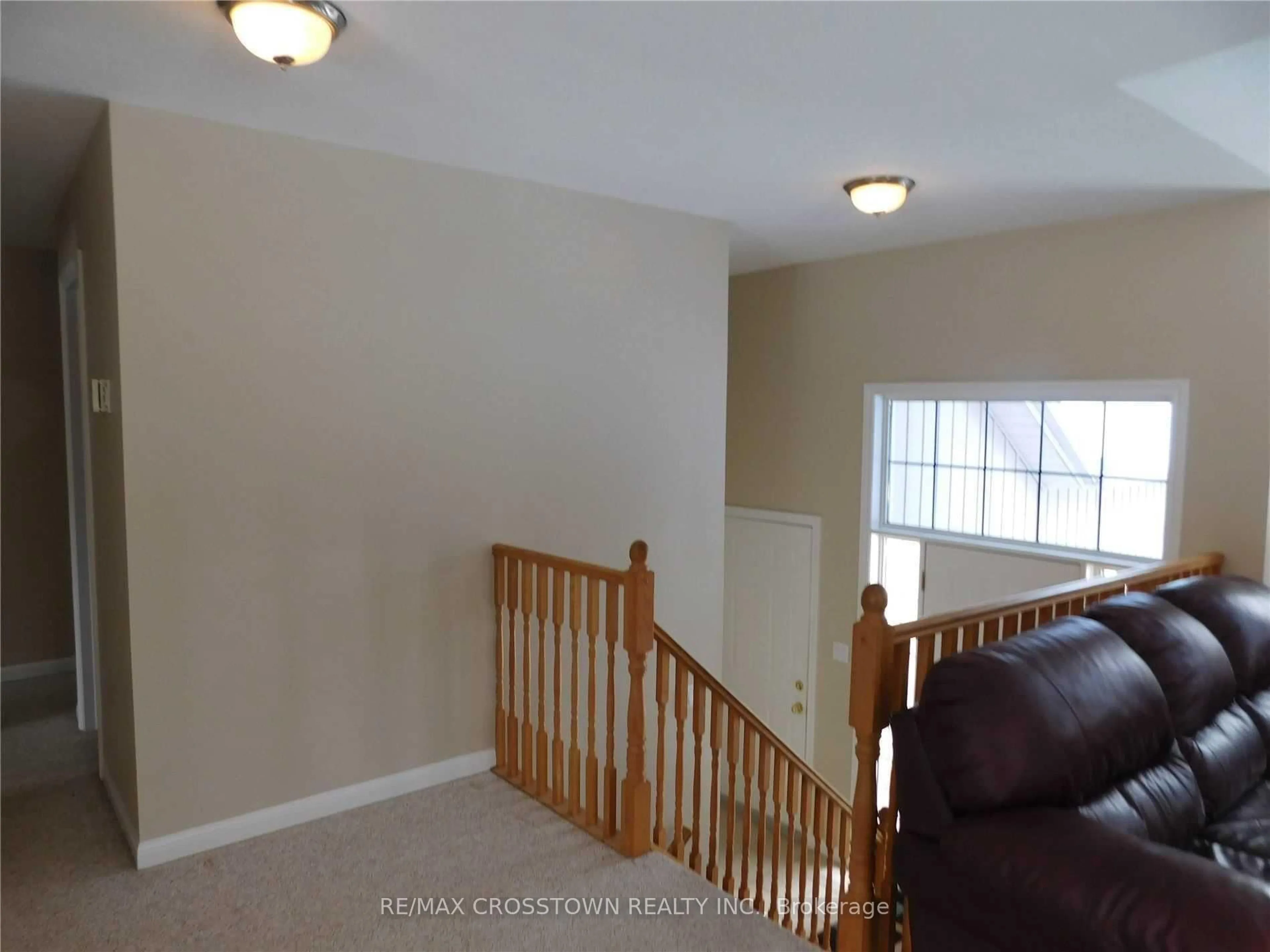 A pic of a room for 3964 Alcina Ave, Innisfil Ontario L9S 2M1