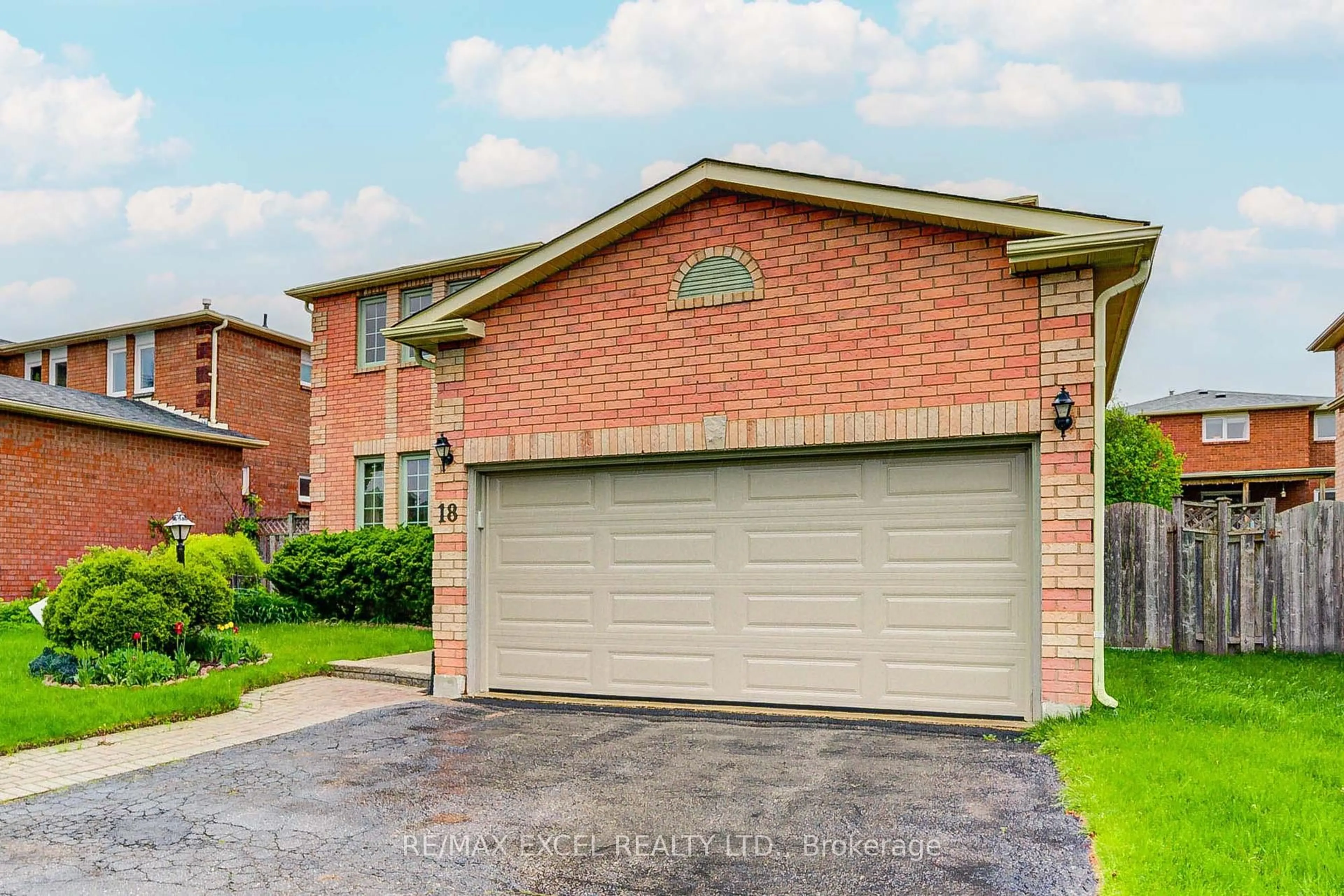 Home with brick exterior material, street for 18 Tamara Dr, Richmond Hill Ontario L4S 1E7